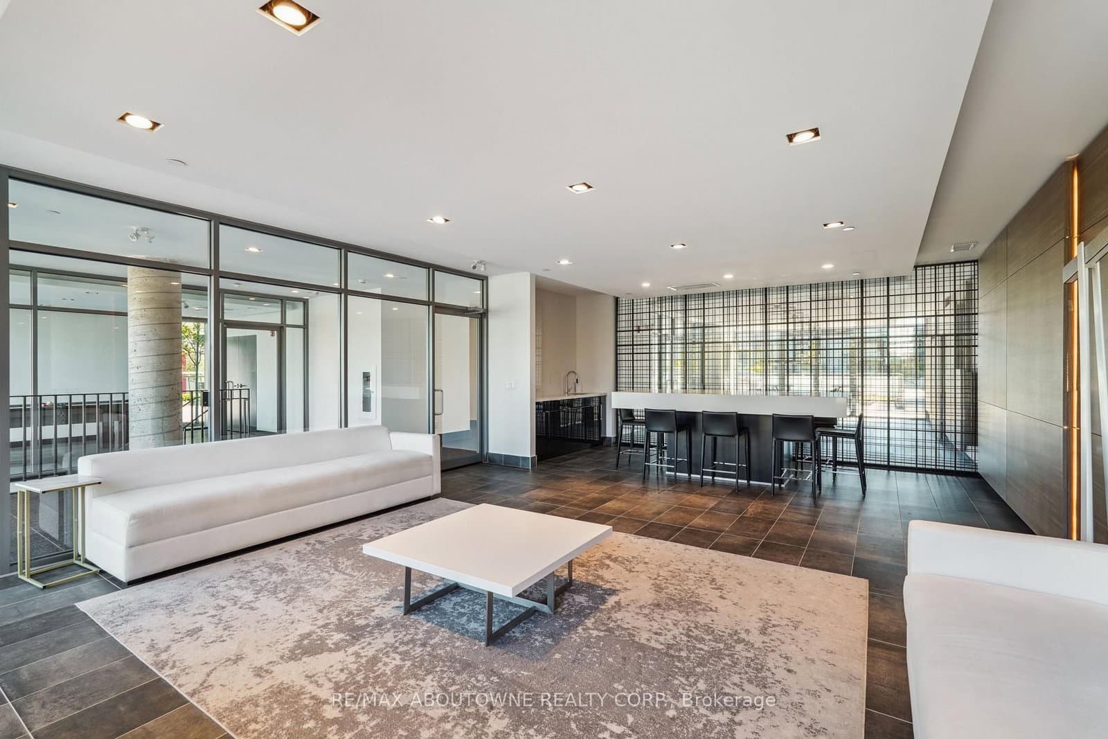 5260 Dundas Street, Unit C204 thumbnail 26