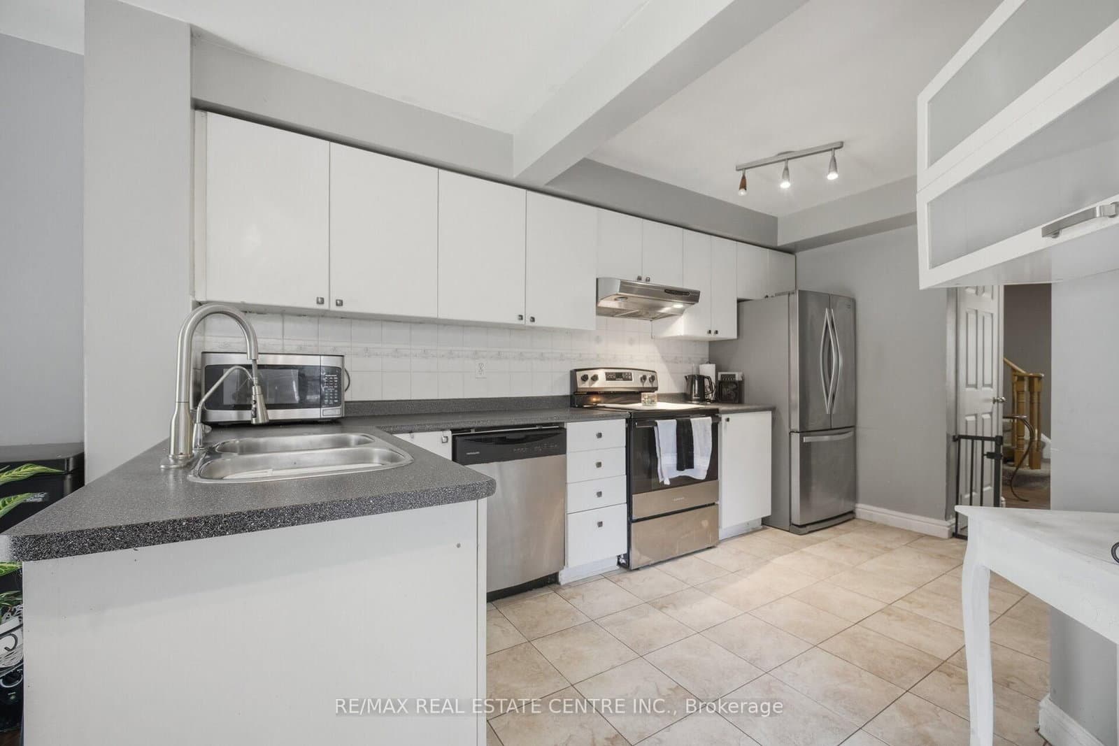 40 Langdale Crescent thumbnail 16