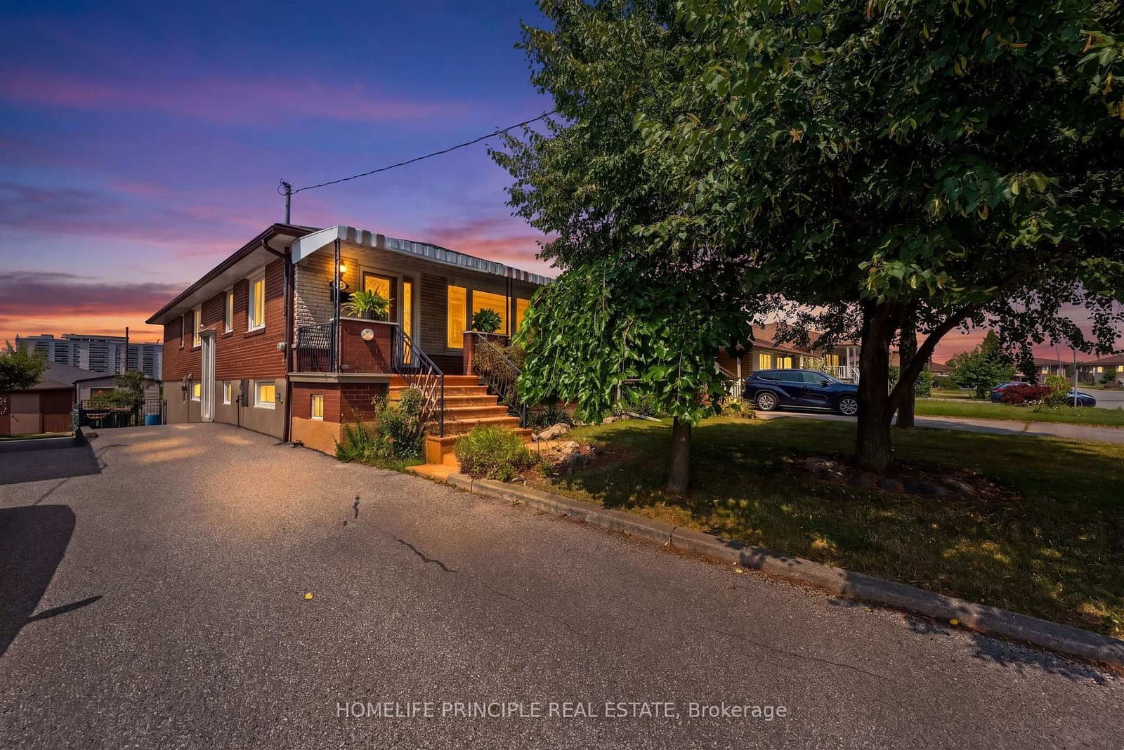 24 Whitbread Crescent - Image 1