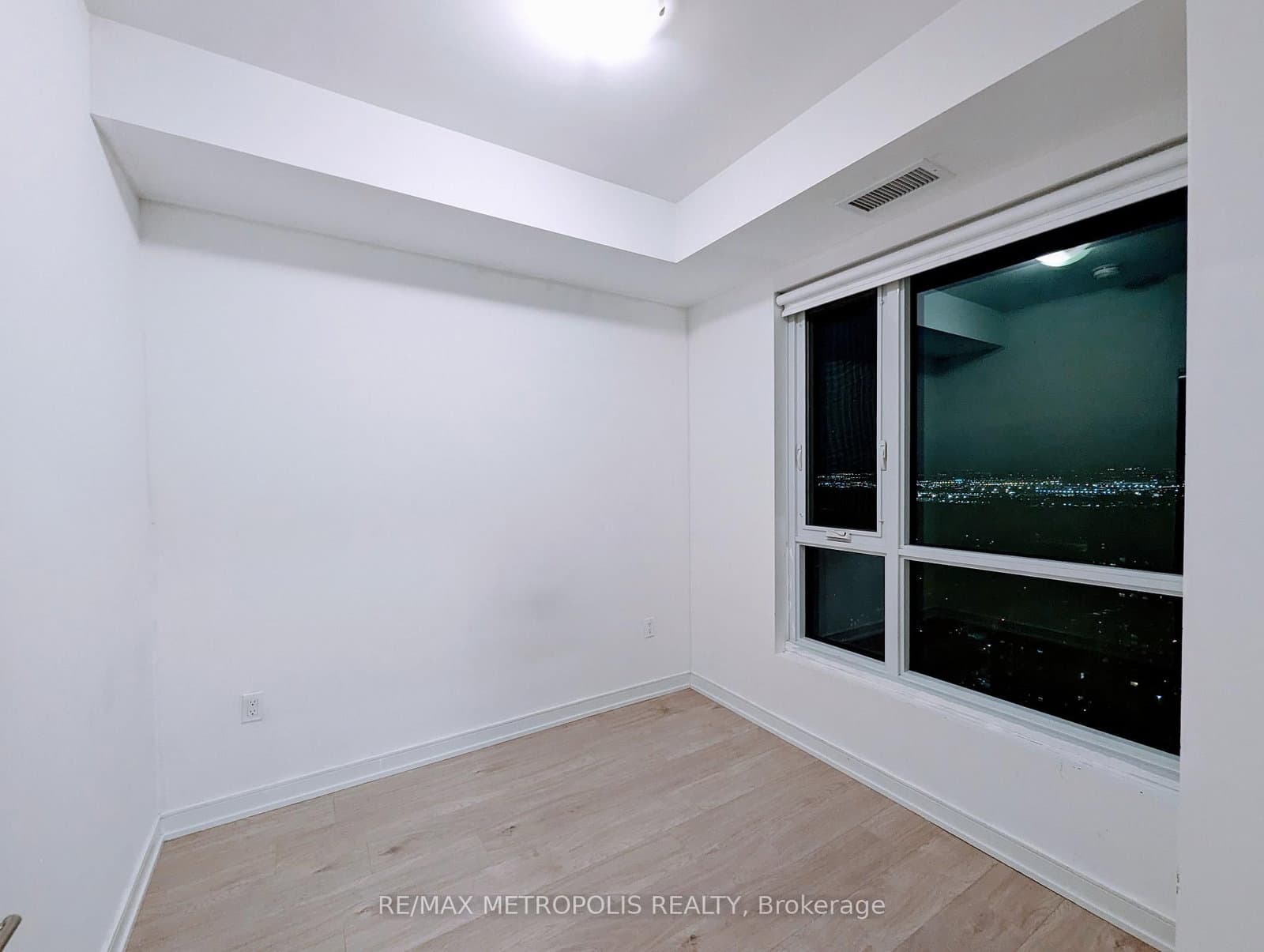 8 Nahani Way, Unit 3403 thumbnail 14