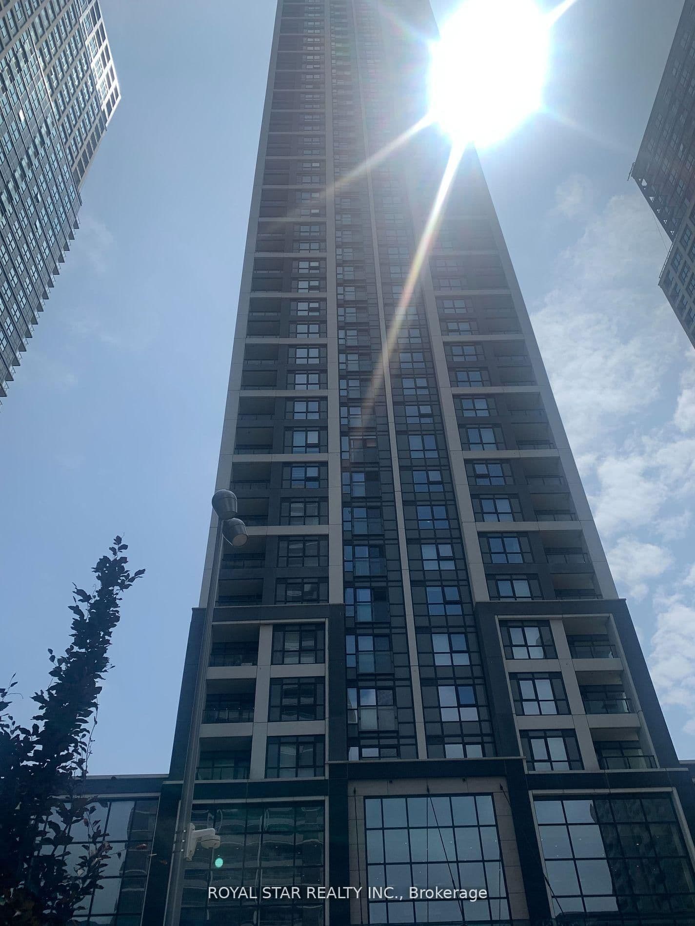 7 Mabelle Avenue, Unit 2010 thumbnail 3