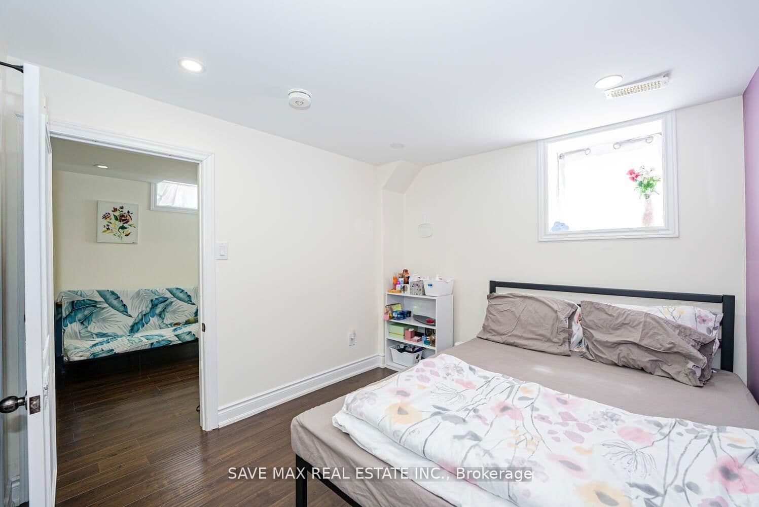 20 Desert Garden Drive, Unit Basement thumbnail 5