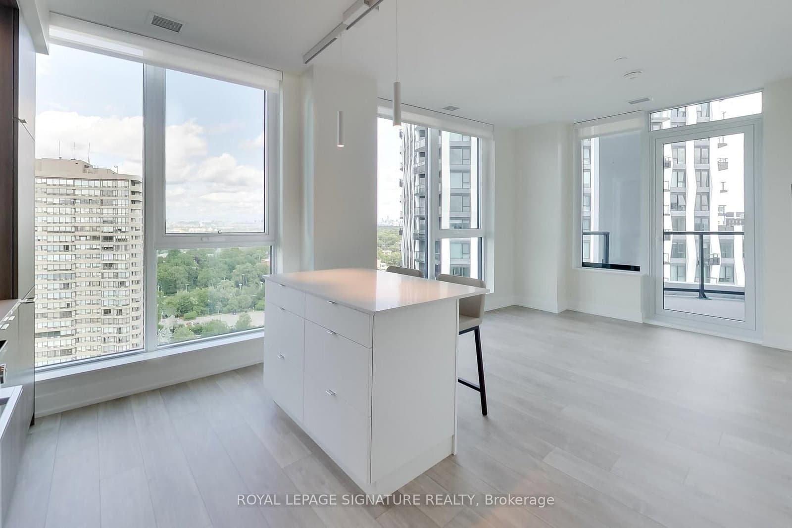 25 Cordova Avenue, Unit PH04 thumbnail 14