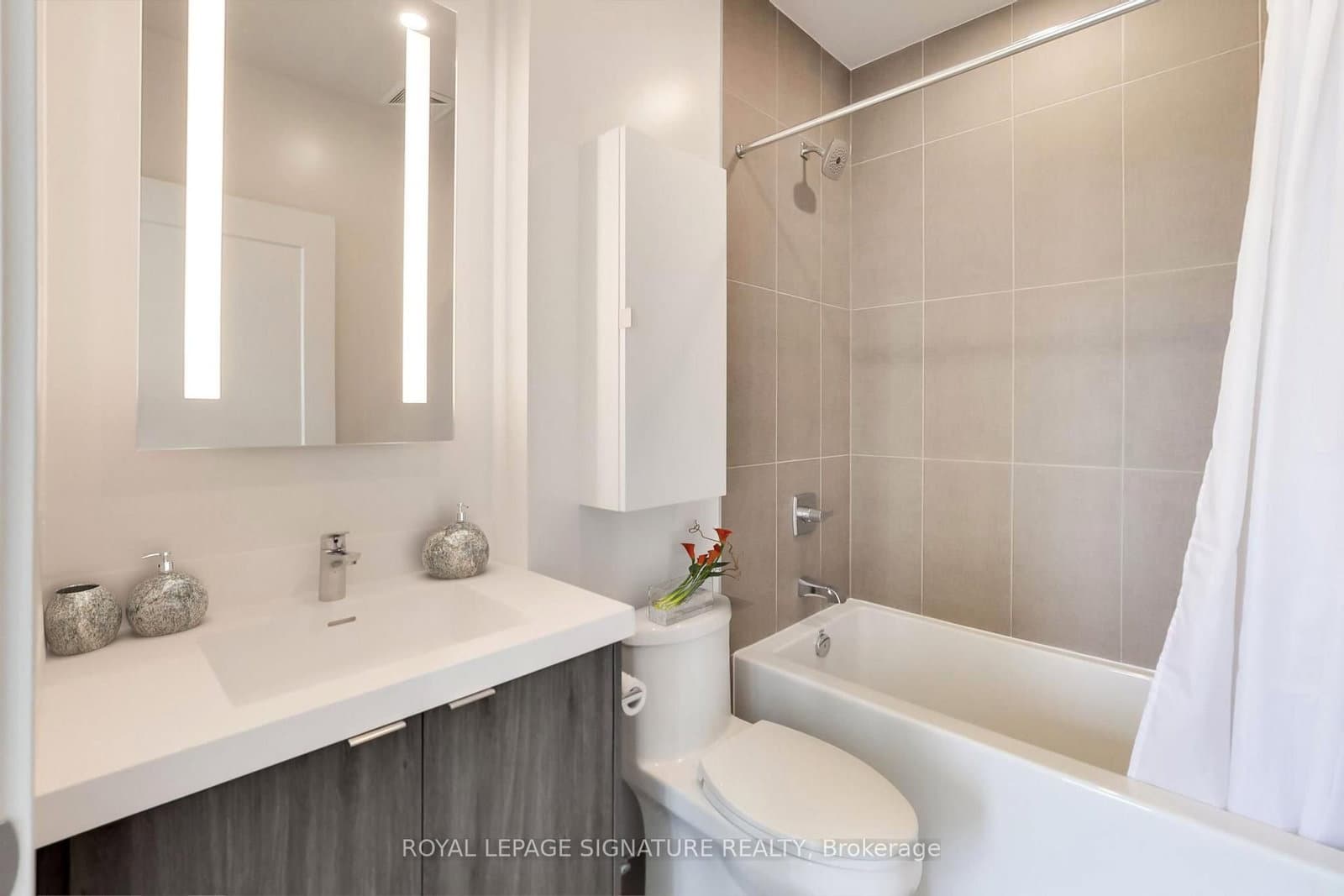 25 Cordova Avenue, Unit PH04 thumbnail 23