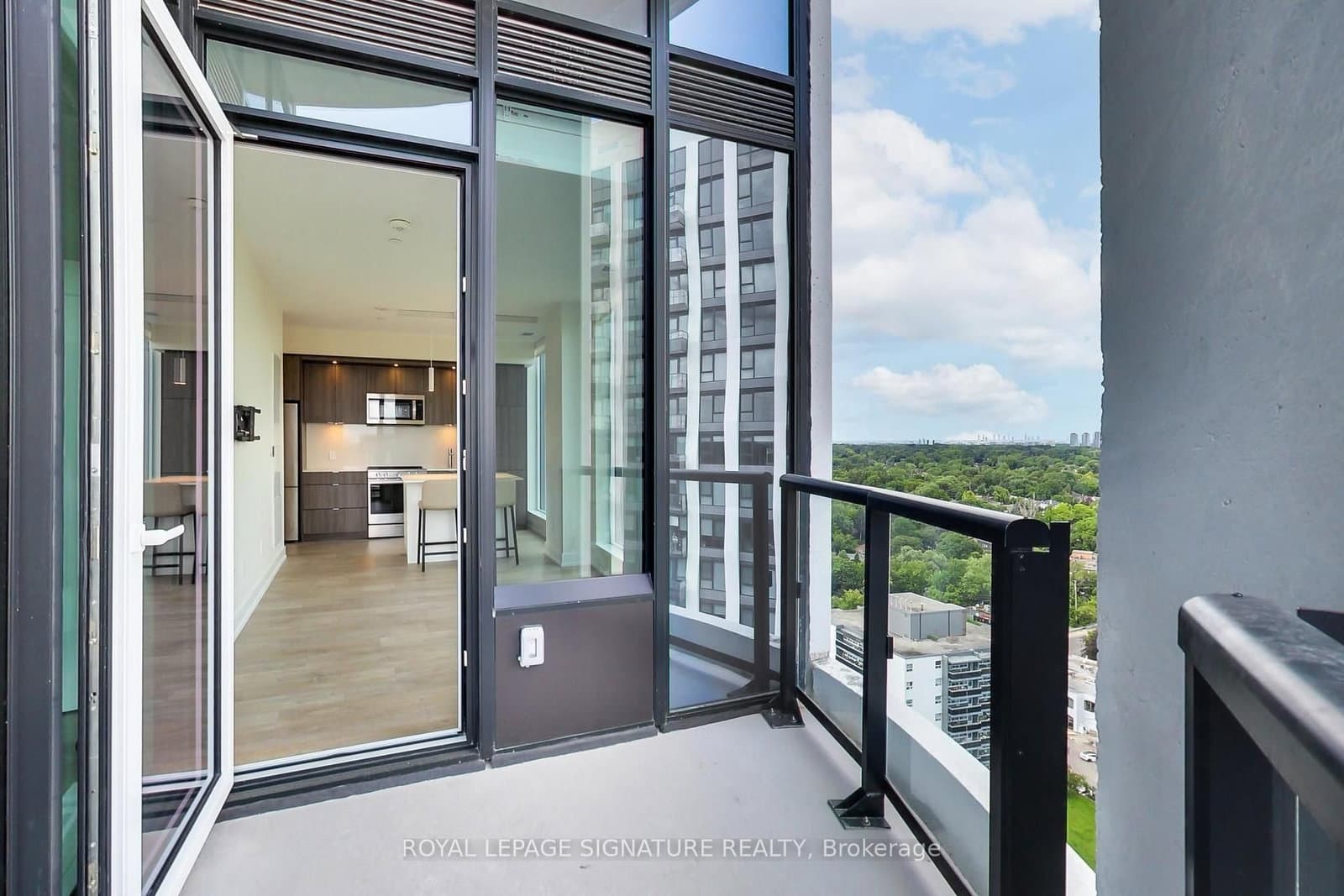 25 Cordova Avenue, Unit PH04 thumbnail 26