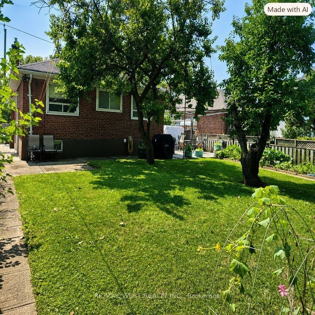 65 Ridge Point Crescent thumbnail 10