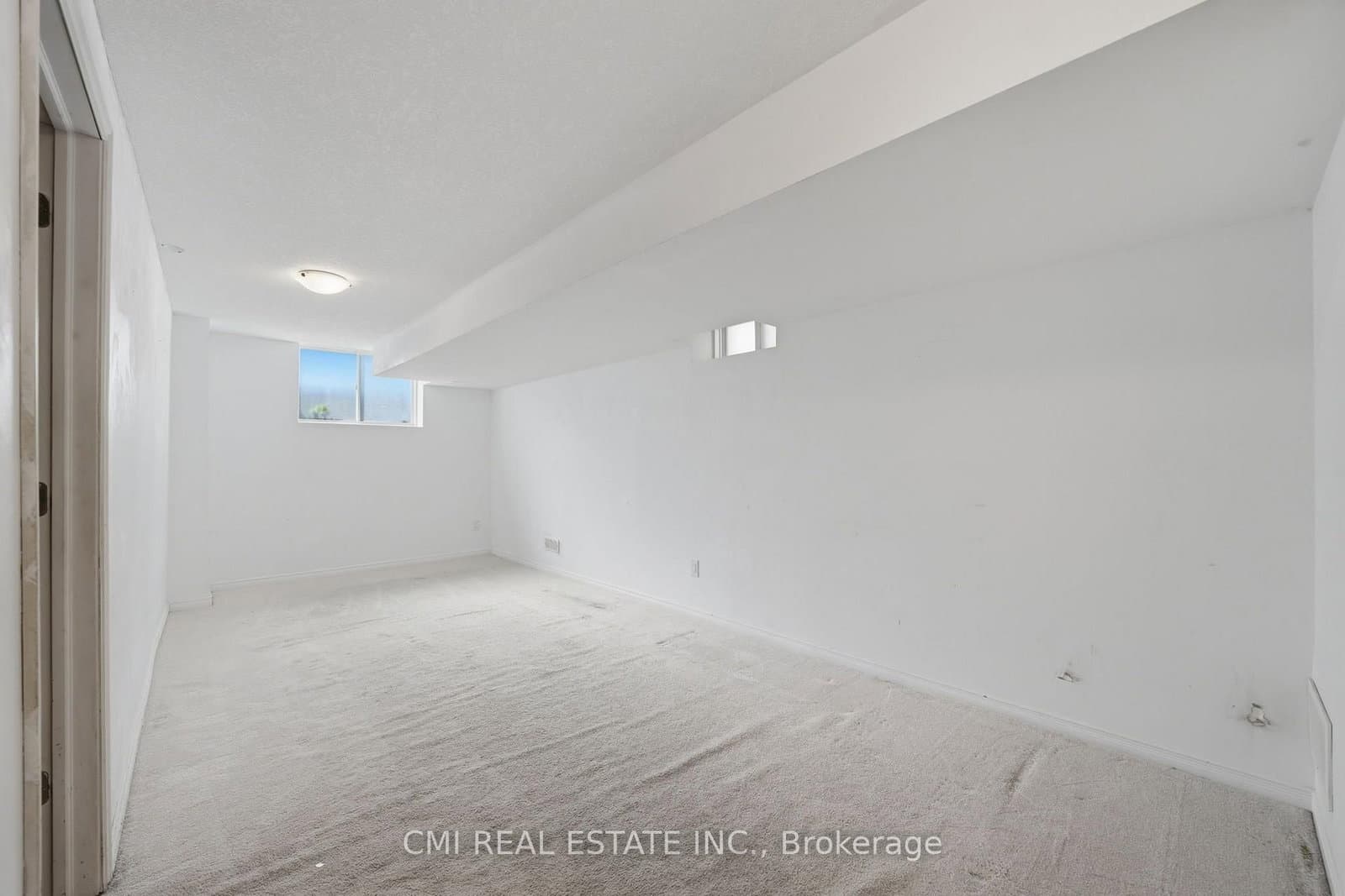 162 Golden Springs Drive thumbnail 41
