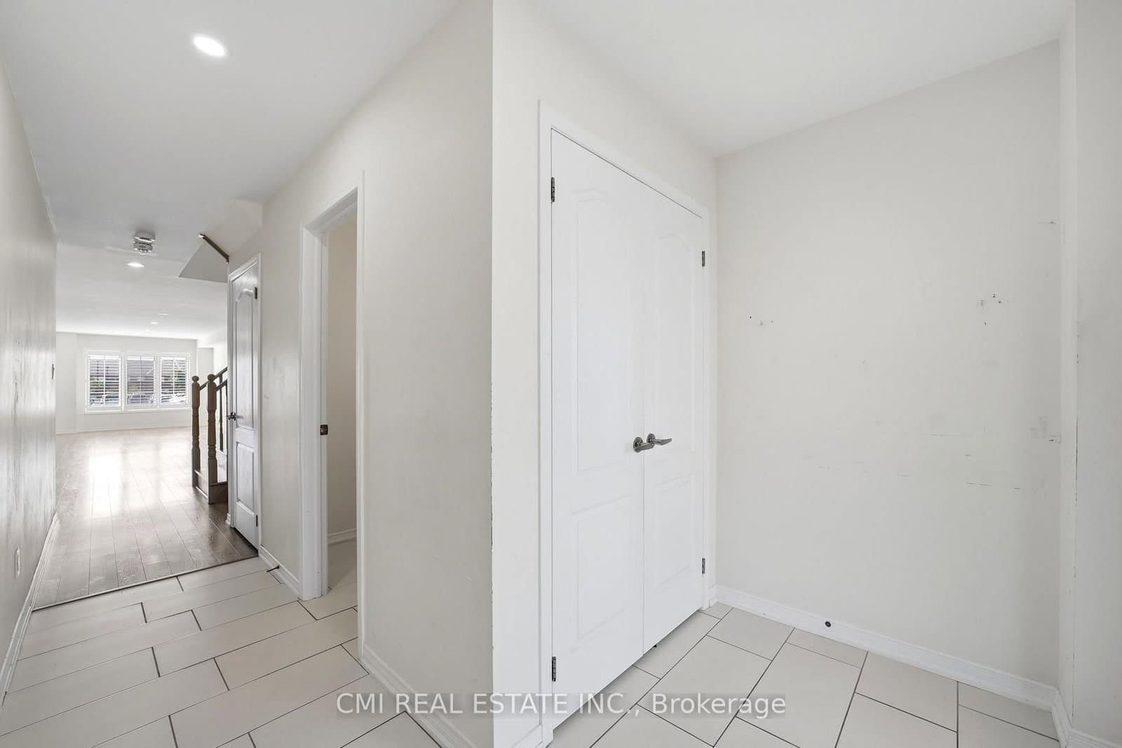 162 Golden Springs Drive thumbnail 5