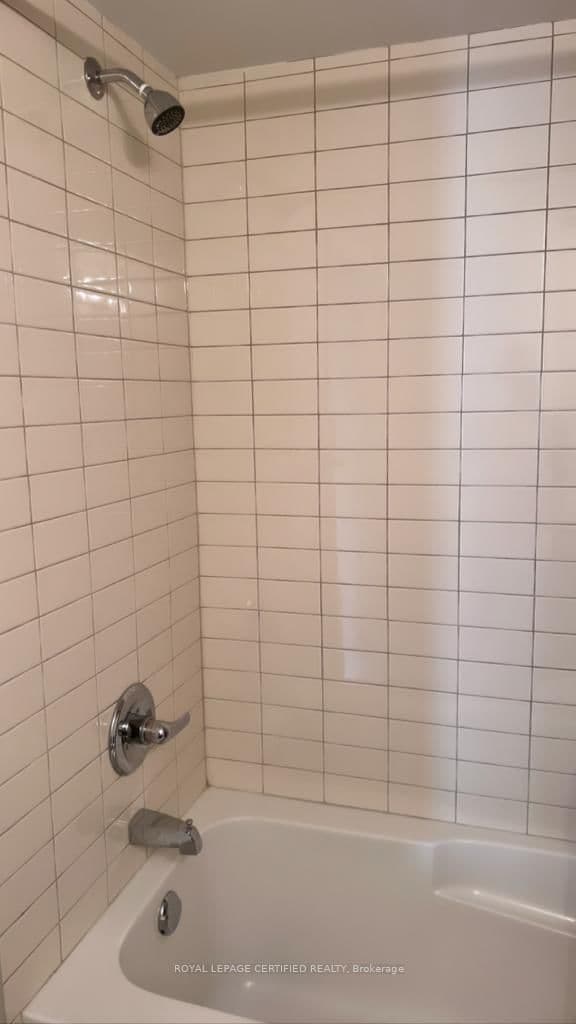 100 Dufay Road, Unit 86 thumbnail 9