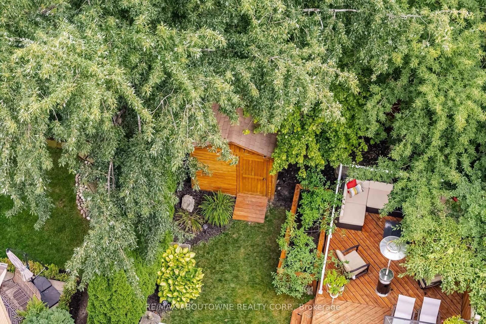 6298 Starfield Crescent thumbnail 29