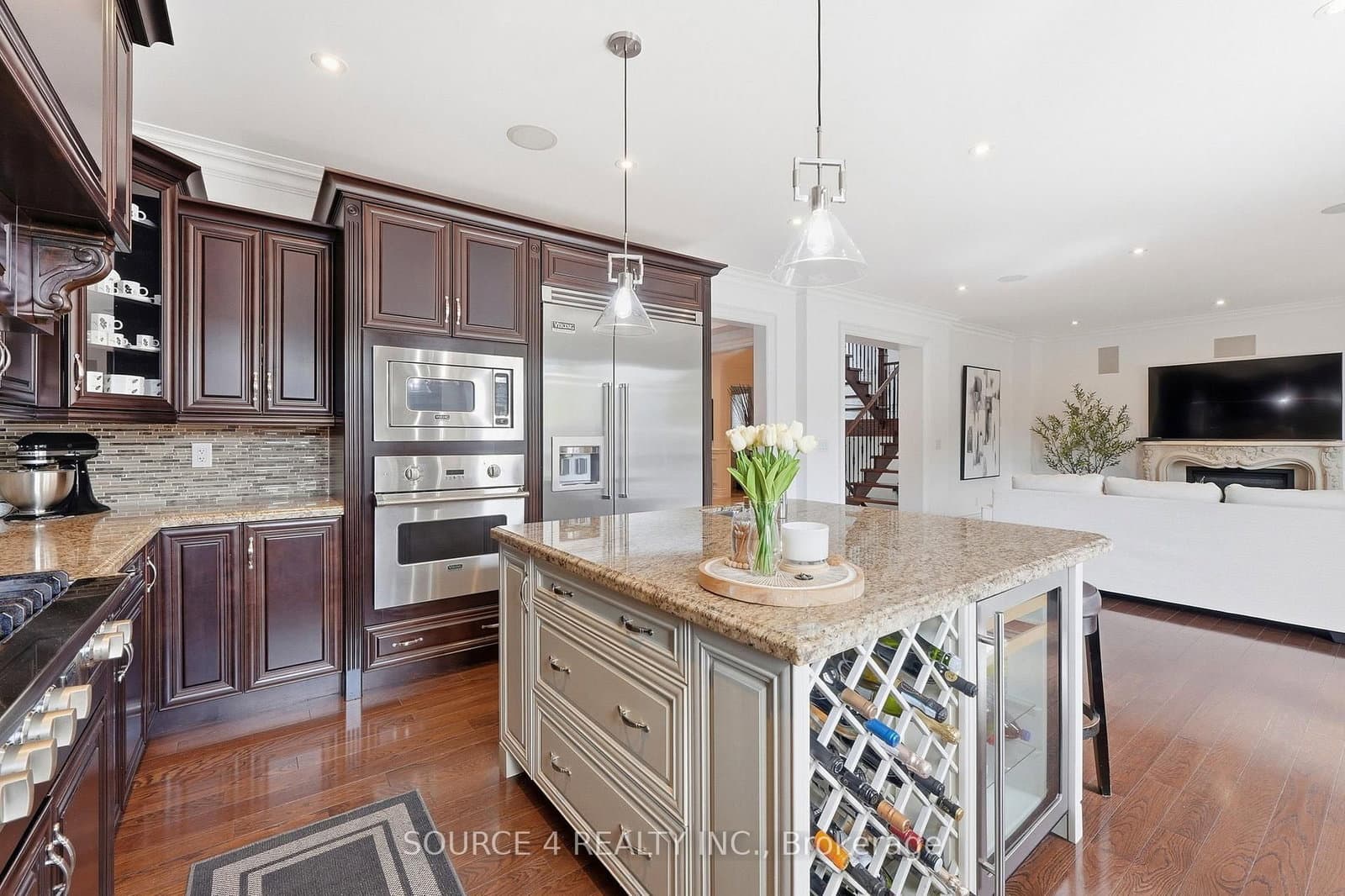 39 Amesbury Drive thumbnail 15