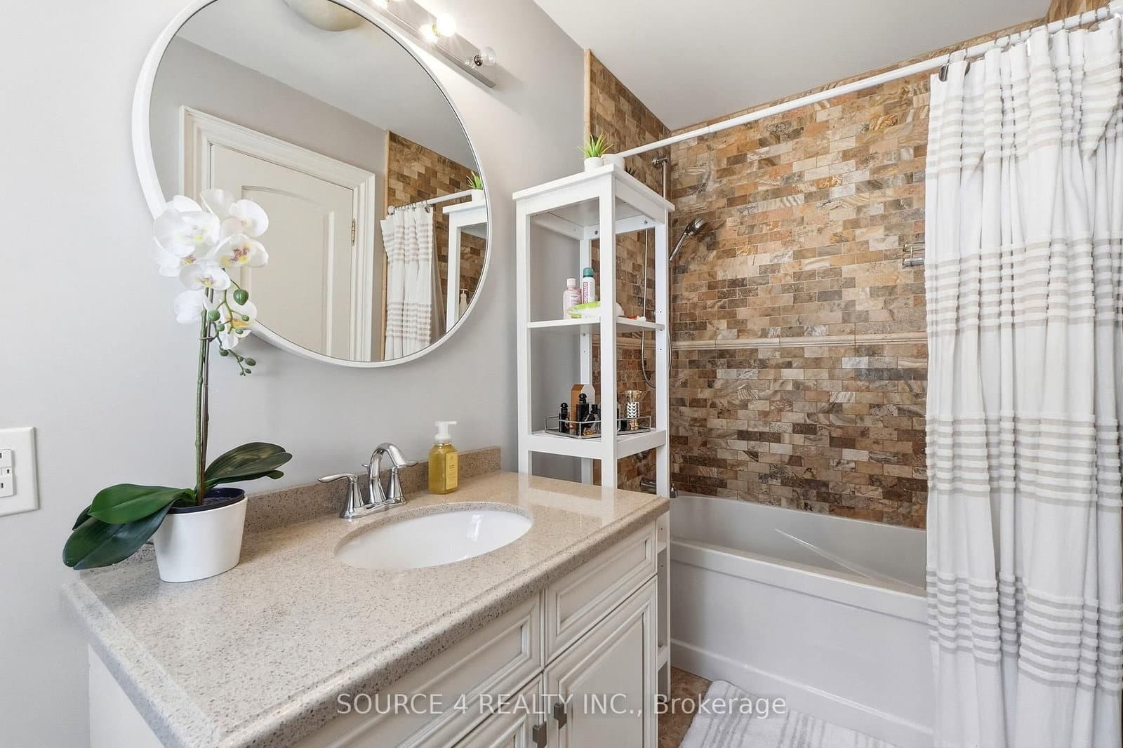 39 Amesbury Drive thumbnail 33