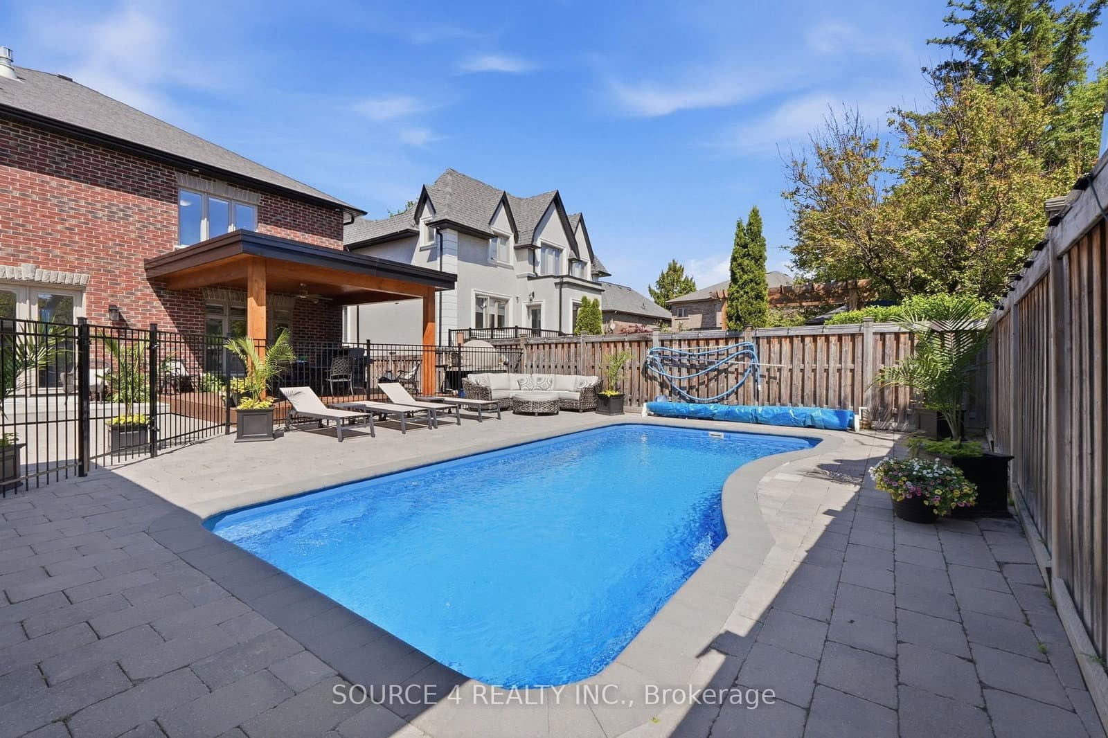 39 Amesbury Drive thumbnail 45