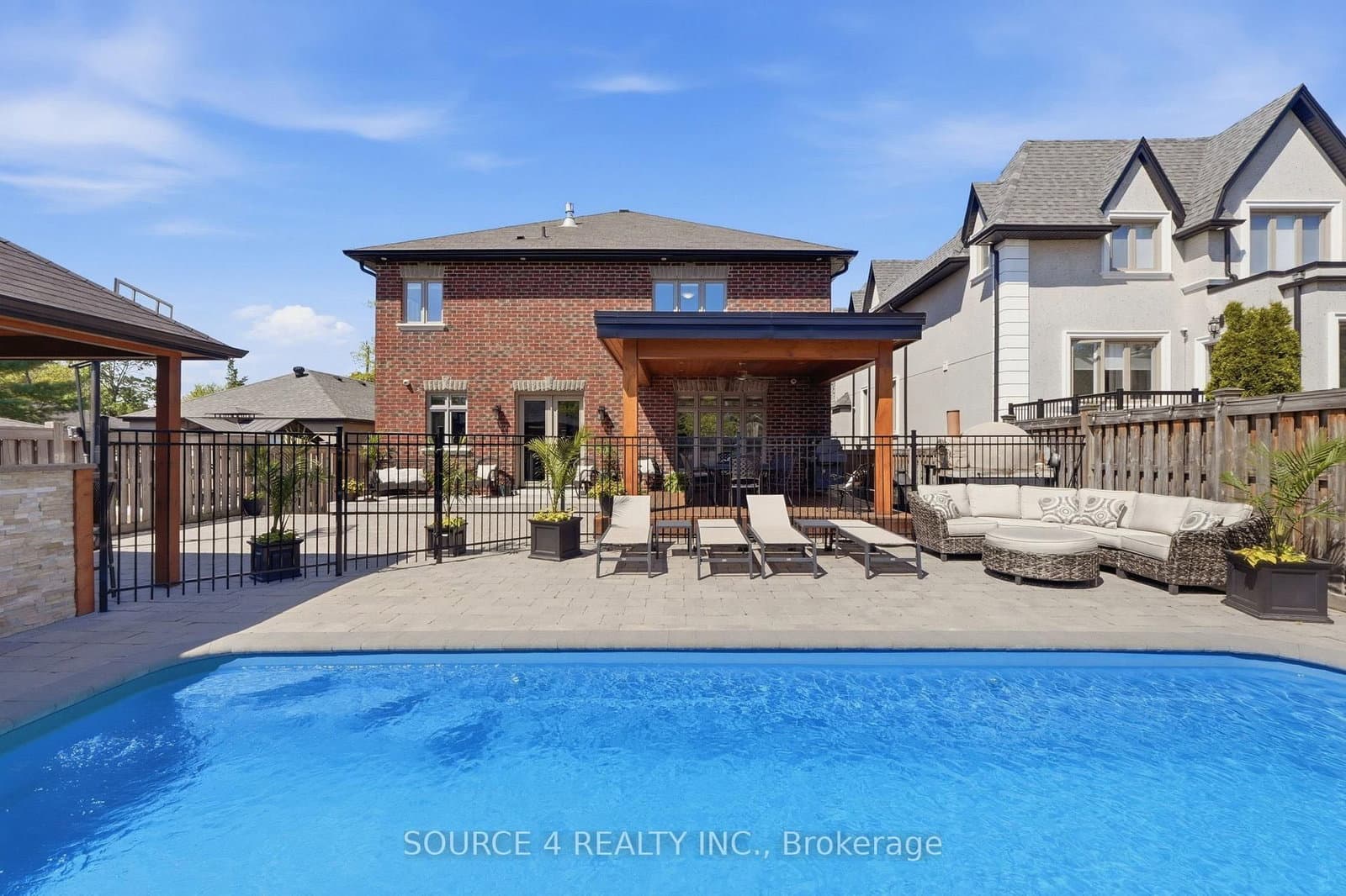 39 Amesbury Drive thumbnail 46
