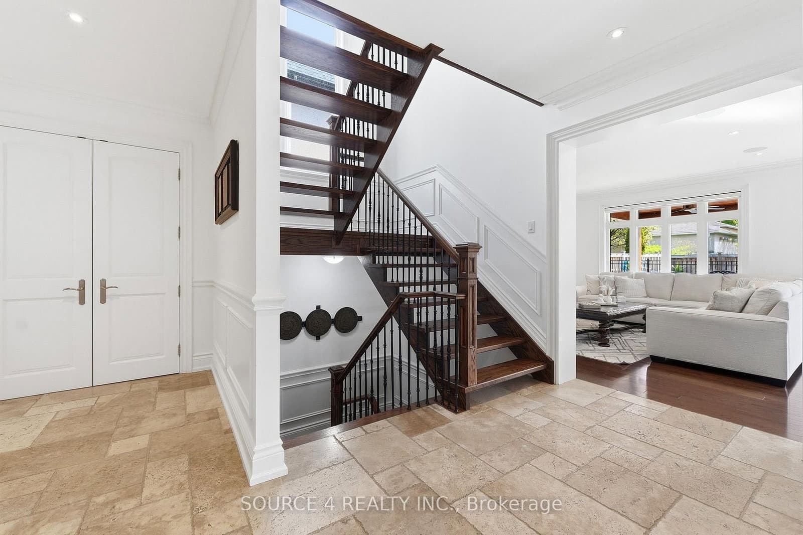 39 Amesbury Drive thumbnail 7