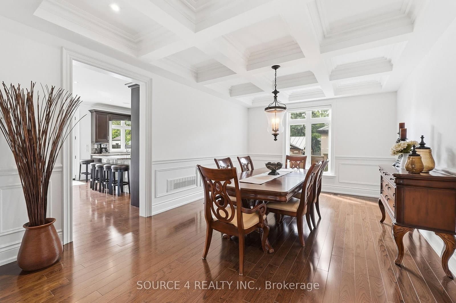39 Amesbury Drive thumbnail 9