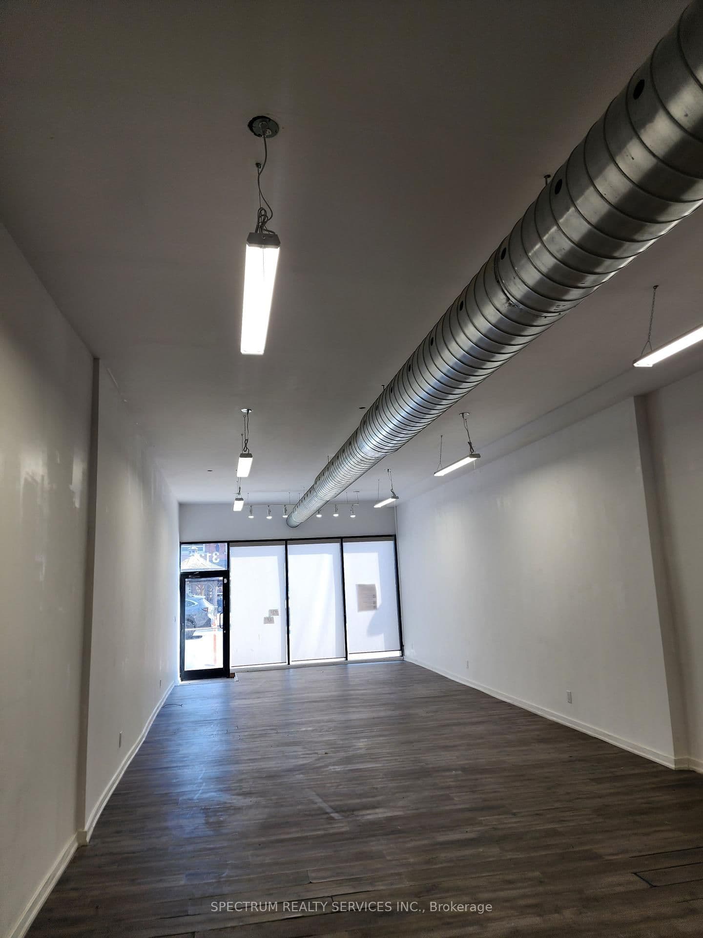 3126 Dundas Street W, Unit Front Main thumbnail 3
