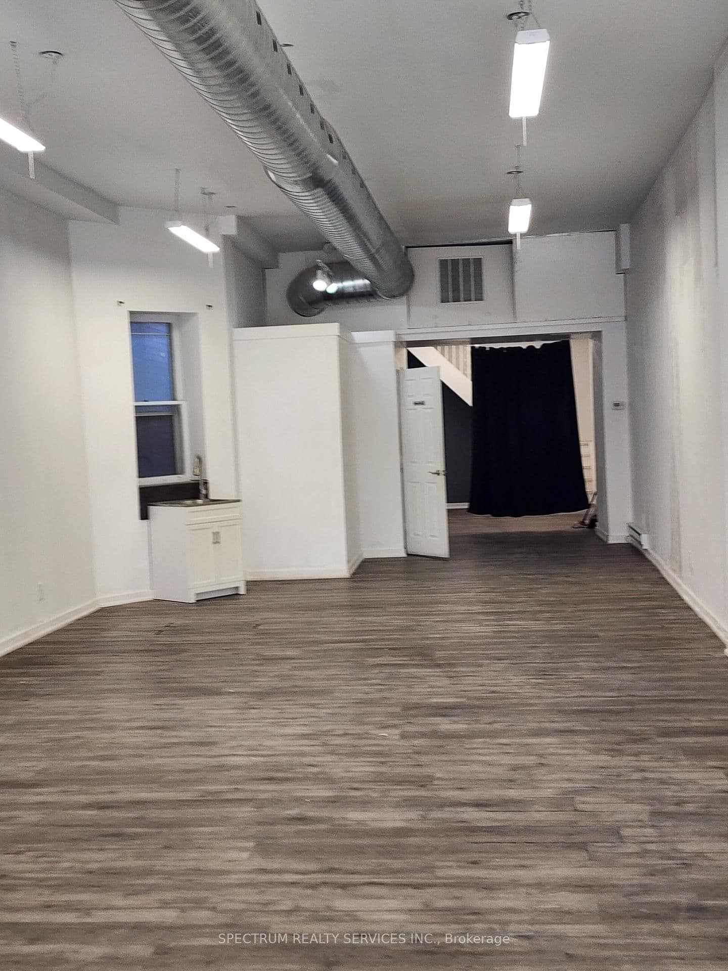 3126 Dundas Street W, Unit Front Main thumbnail 5