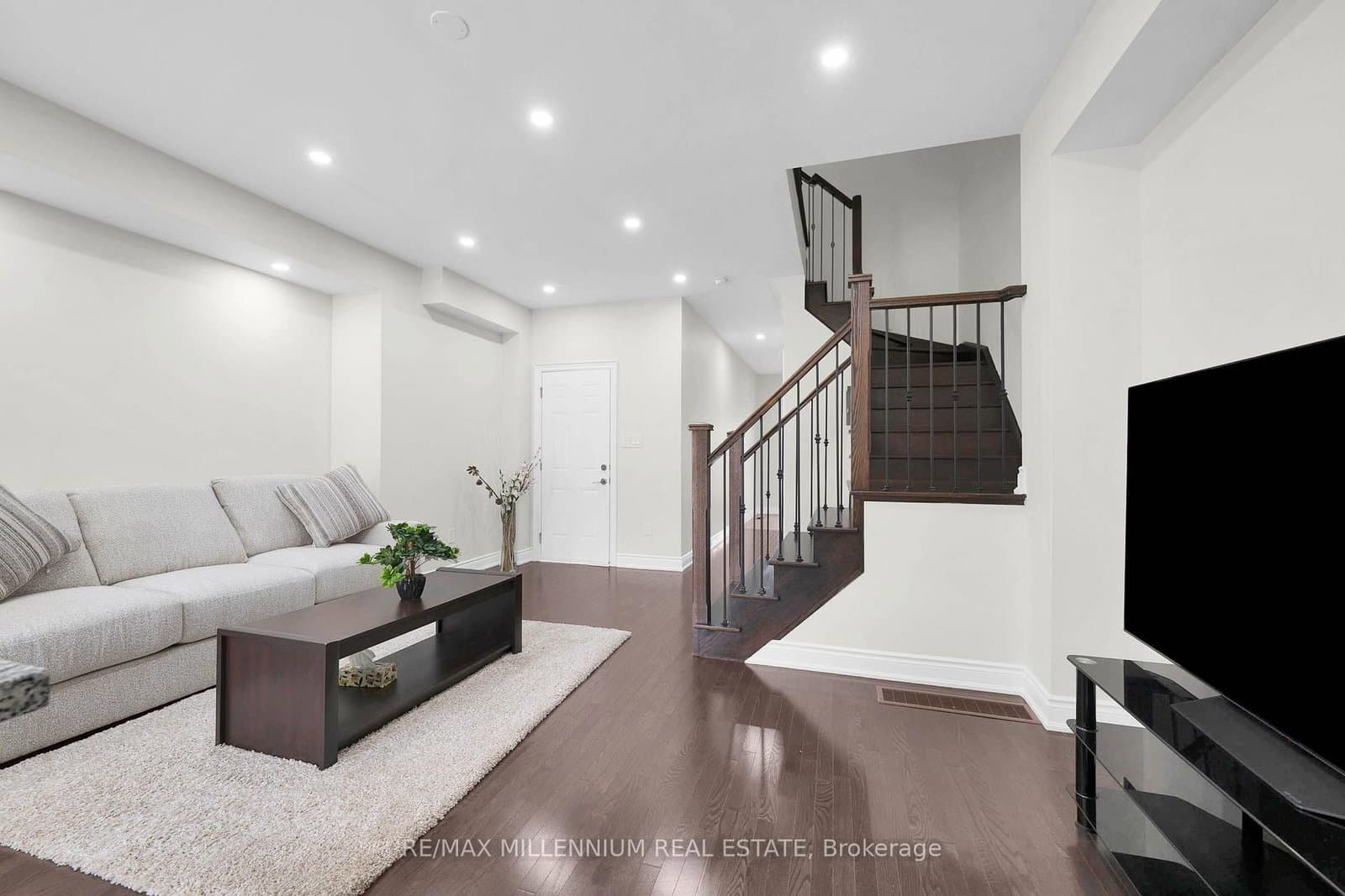 18 Brussels Avenue thumbnail 14