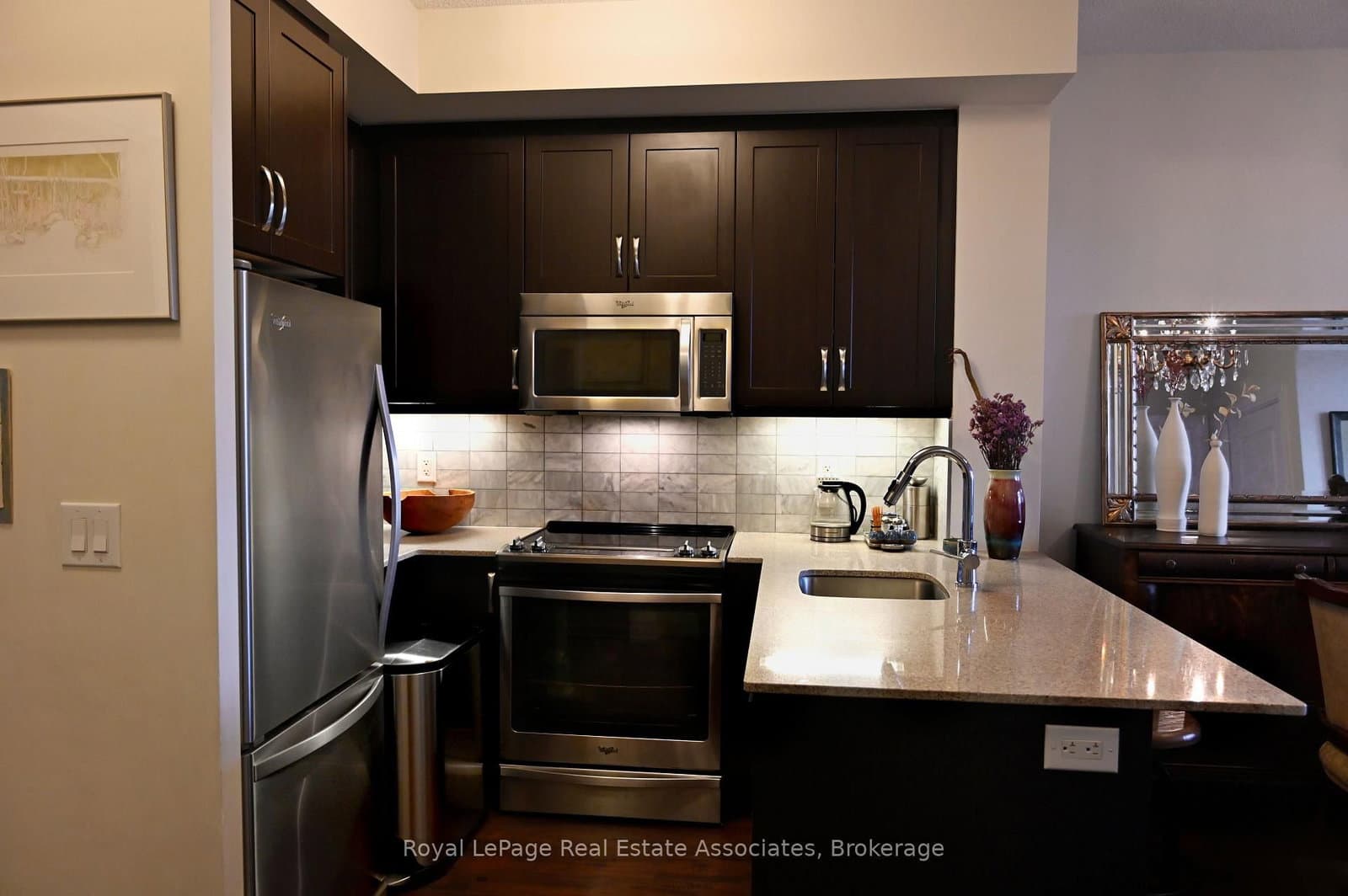 1 Old Mill Drive, Unit 816 thumbnail 3