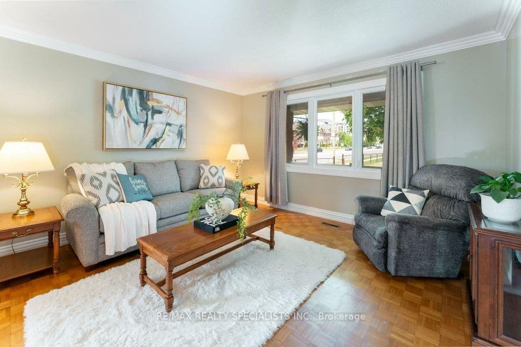 330 Hickory Circle - Image 1