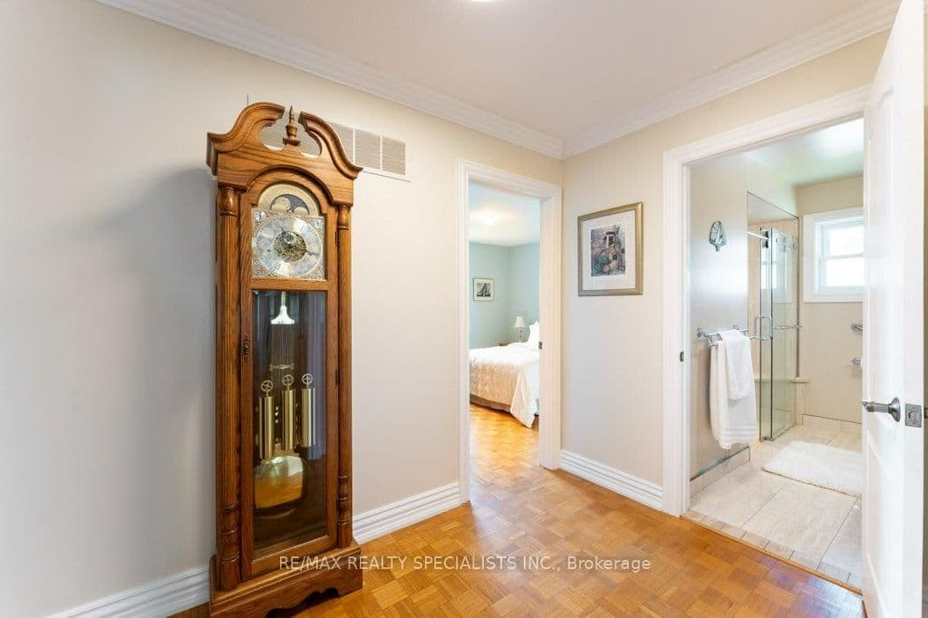 330 Hickory Circle thumbnail 11
