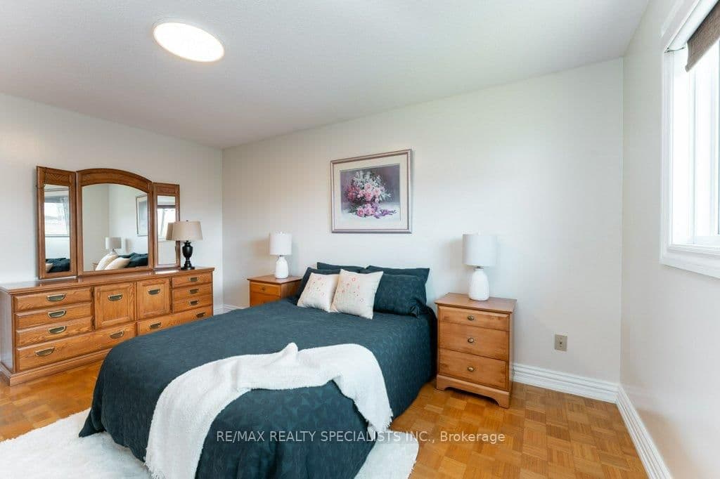 330 Hickory Circle thumbnail 13