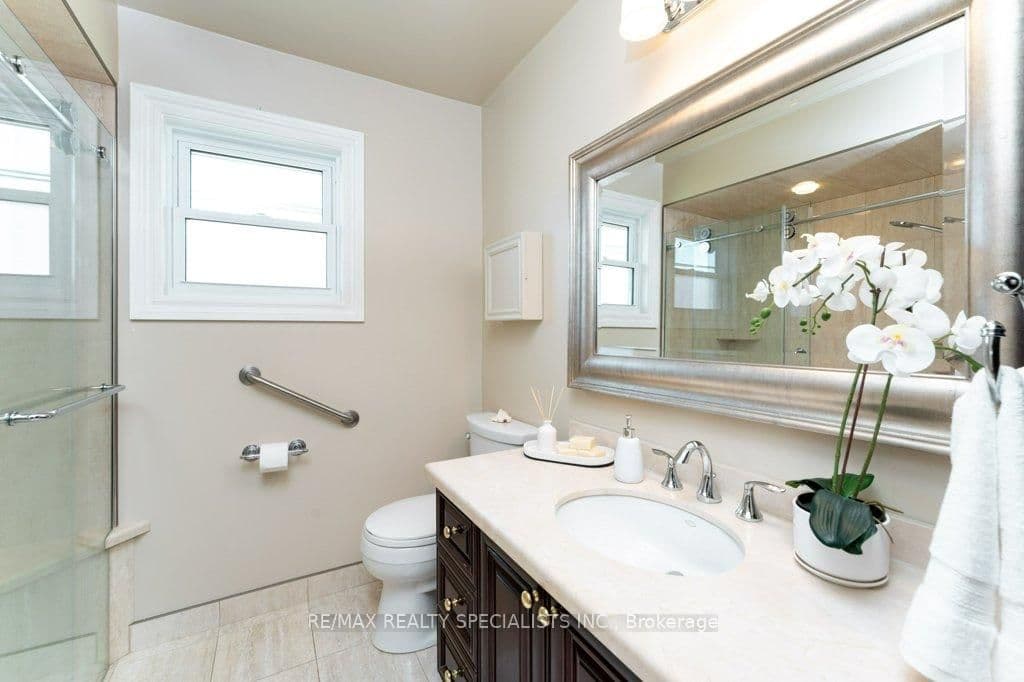 330 Hickory Circle thumbnail 15
