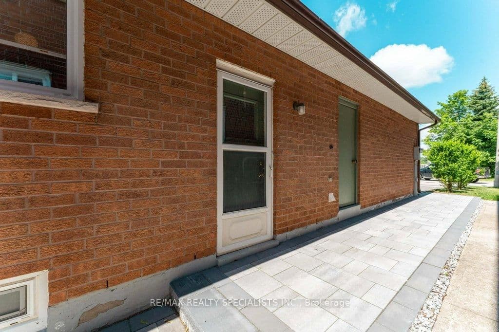 330 Hickory Circle thumbnail 19