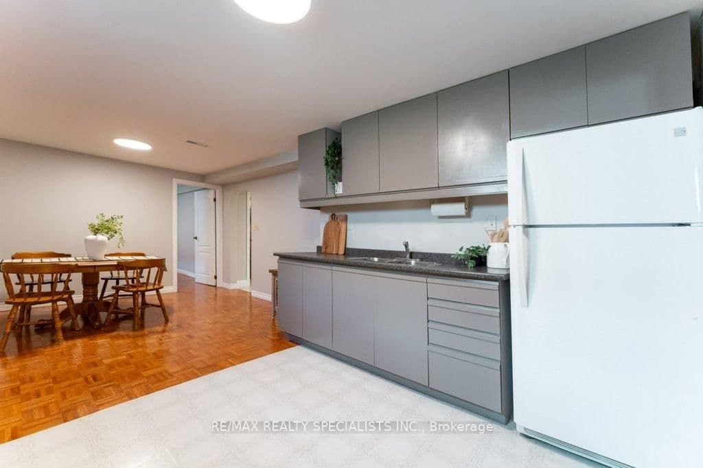 330 Hickory Circle thumbnail 29
