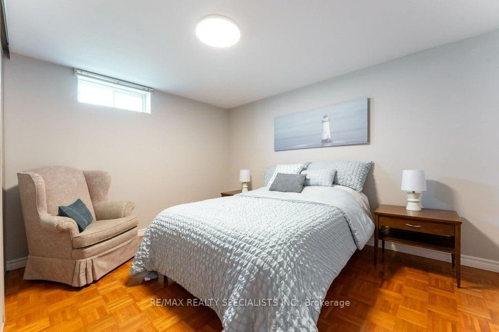 330 Hickory Circle thumbnail 32