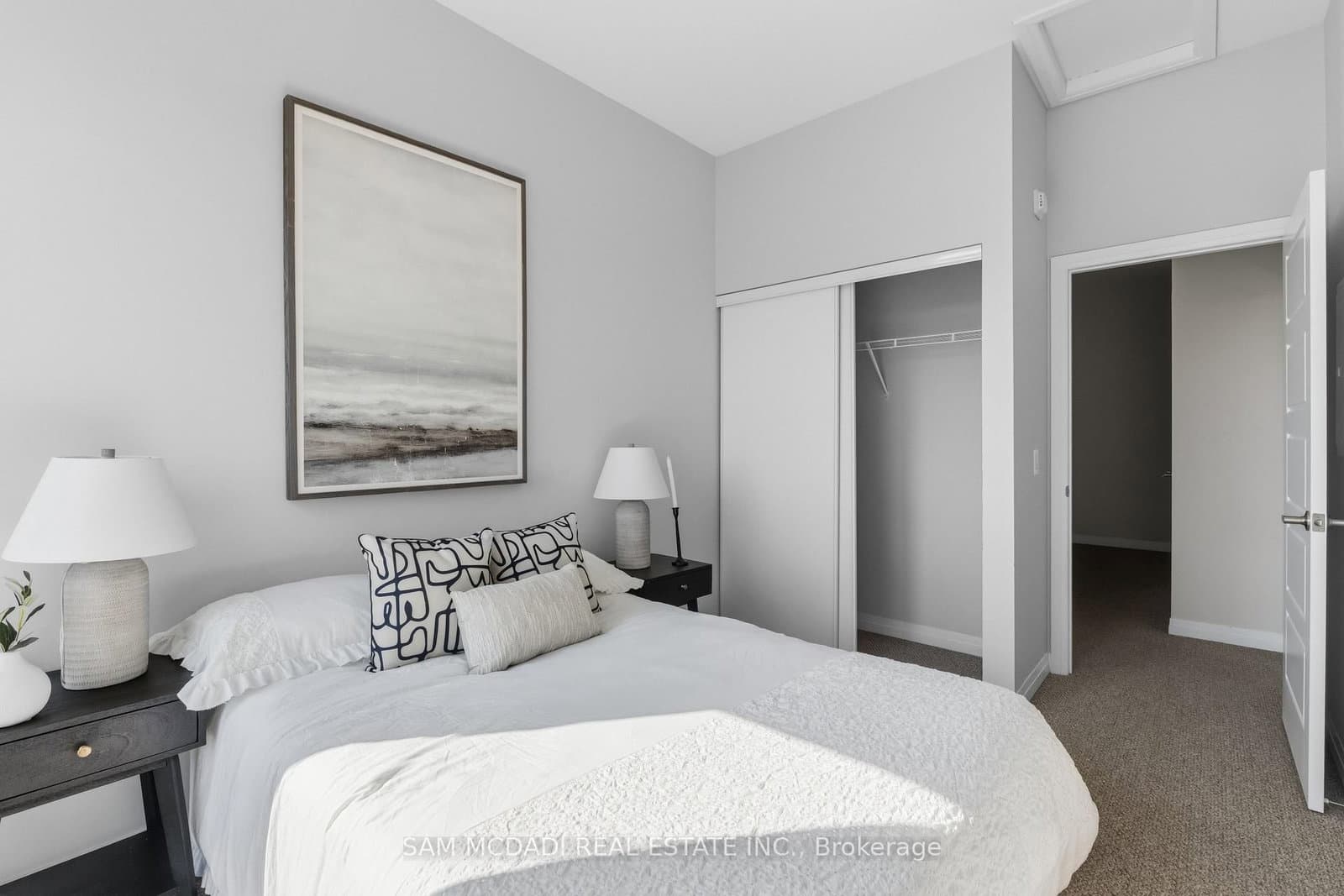 1208 Main Street E, Unit 201 thumbnail 12