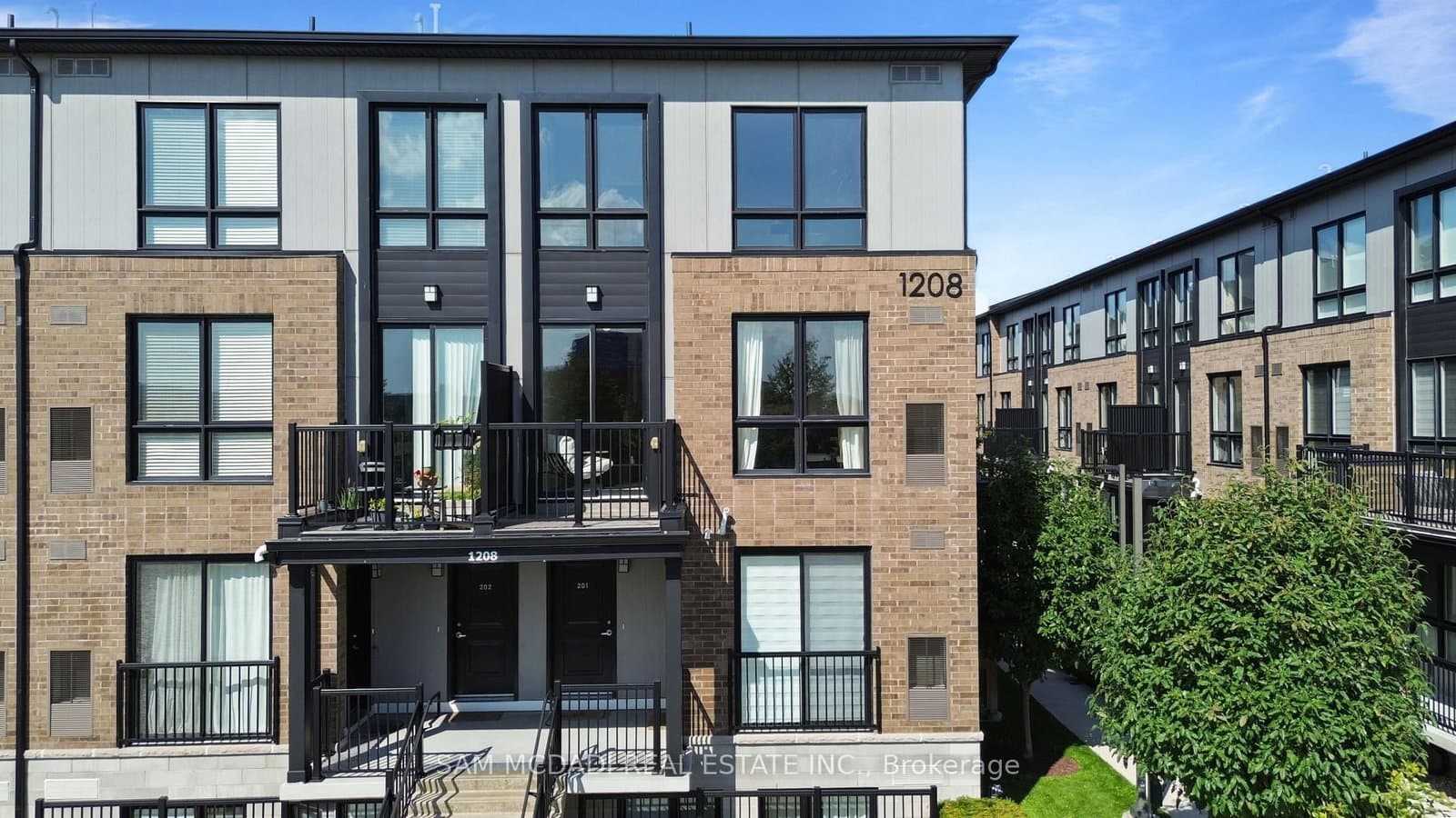 1208 Main Street E, Unit 201 thumbnail 2