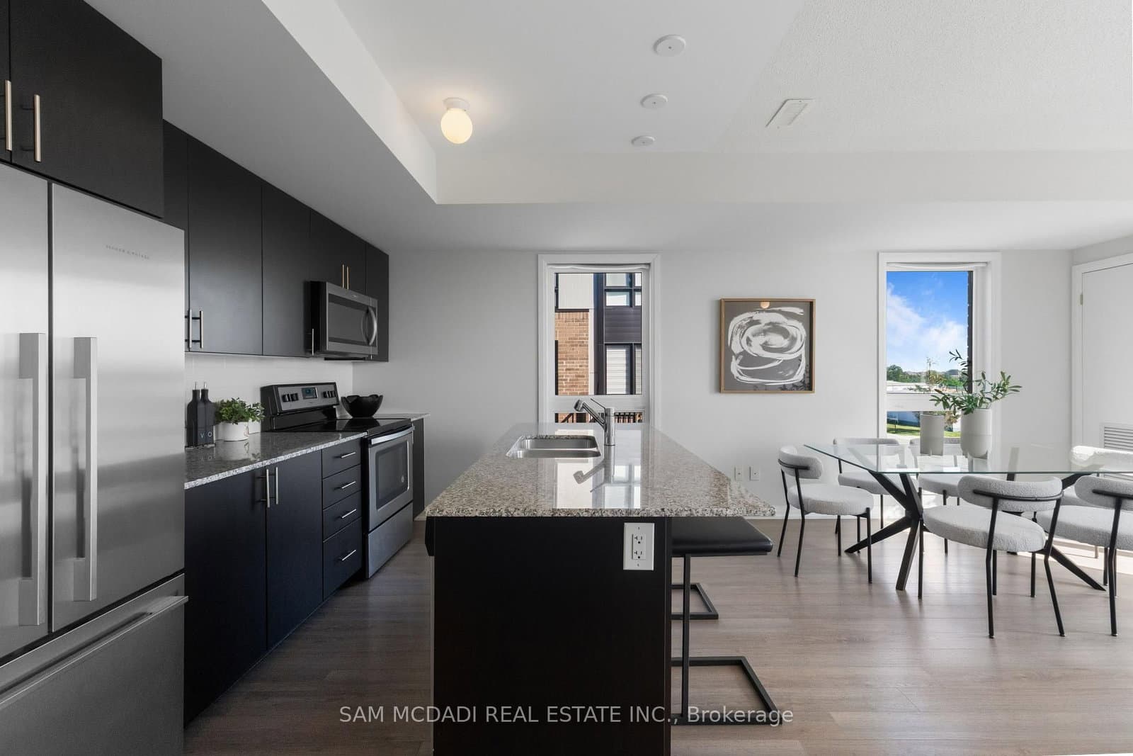 1208 Main Street E, Unit 201 thumbnail 6