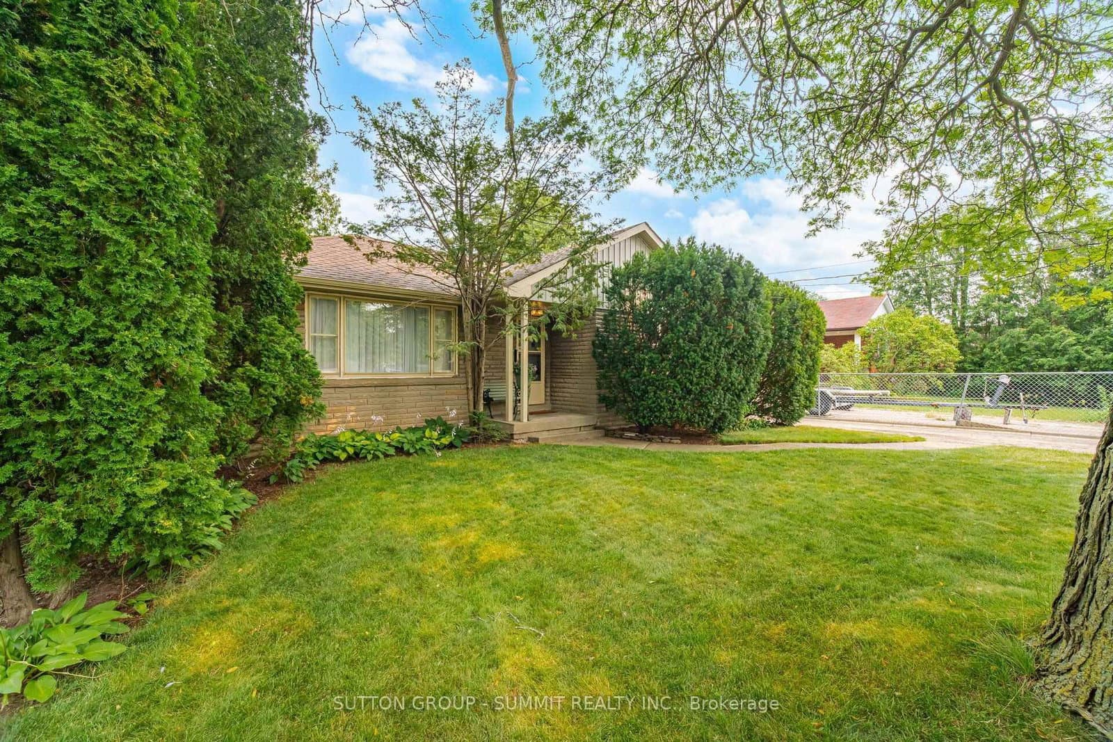 25 ARCH Road - Image 1