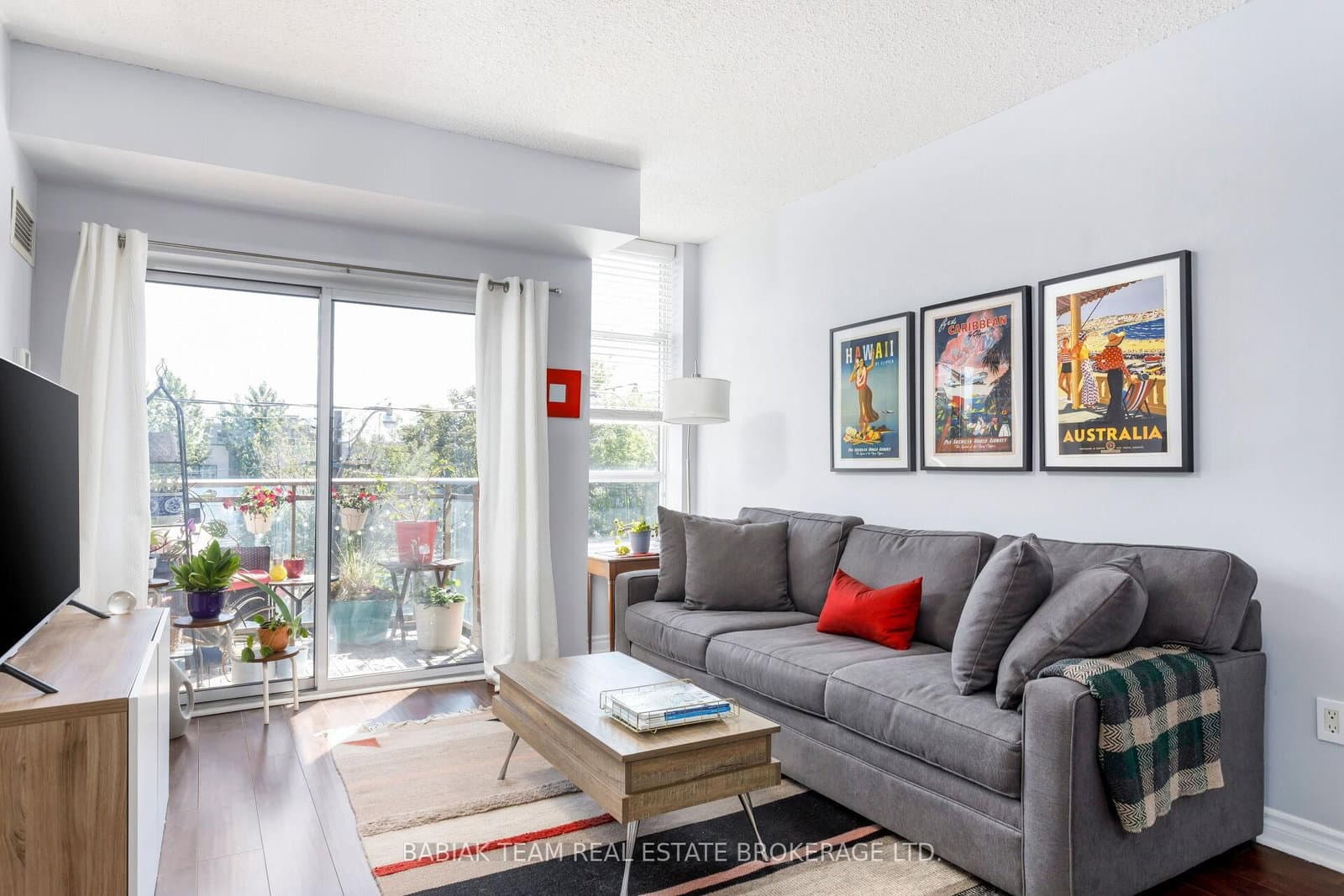 2495 Dundas Street West Street, Unit 307 thumbnail 11