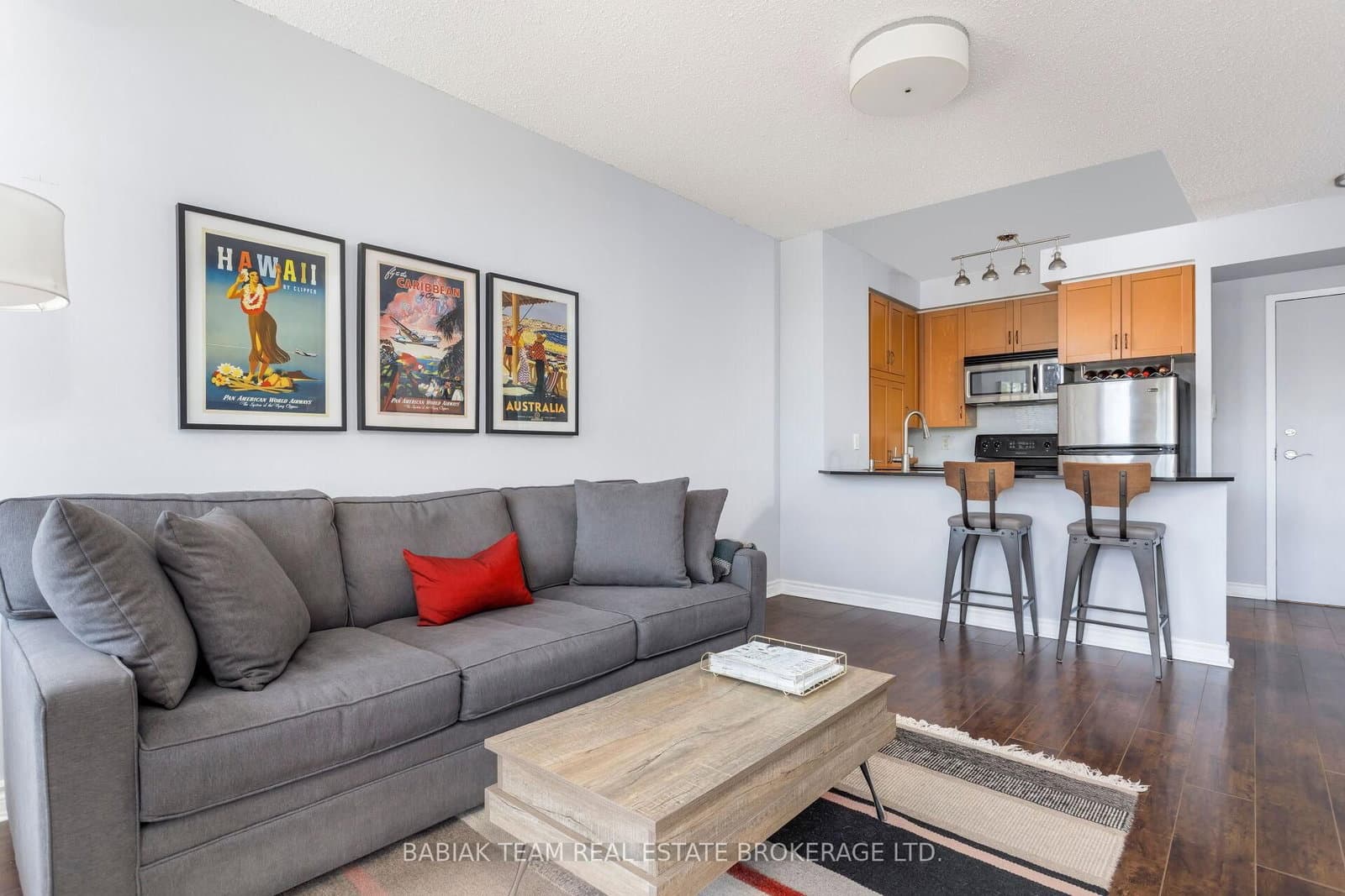 2495 Dundas Street West Street, Unit 307 thumbnail 12