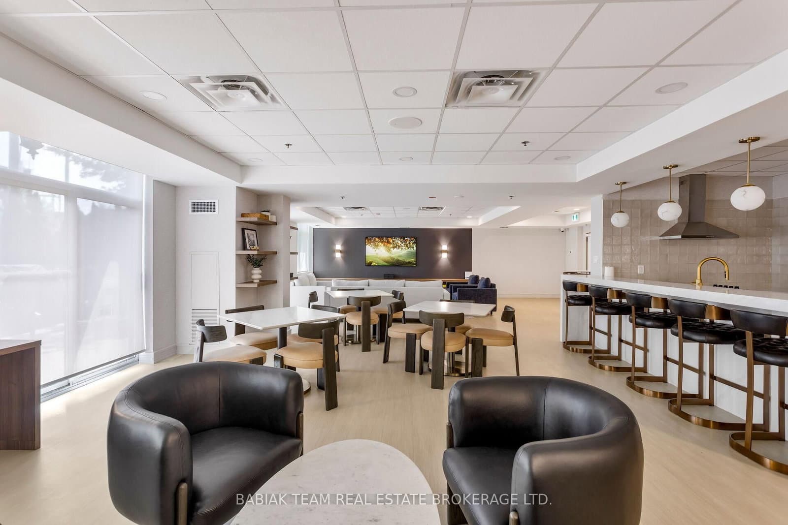 2495 Dundas Street West Street, Unit 307 thumbnail 29