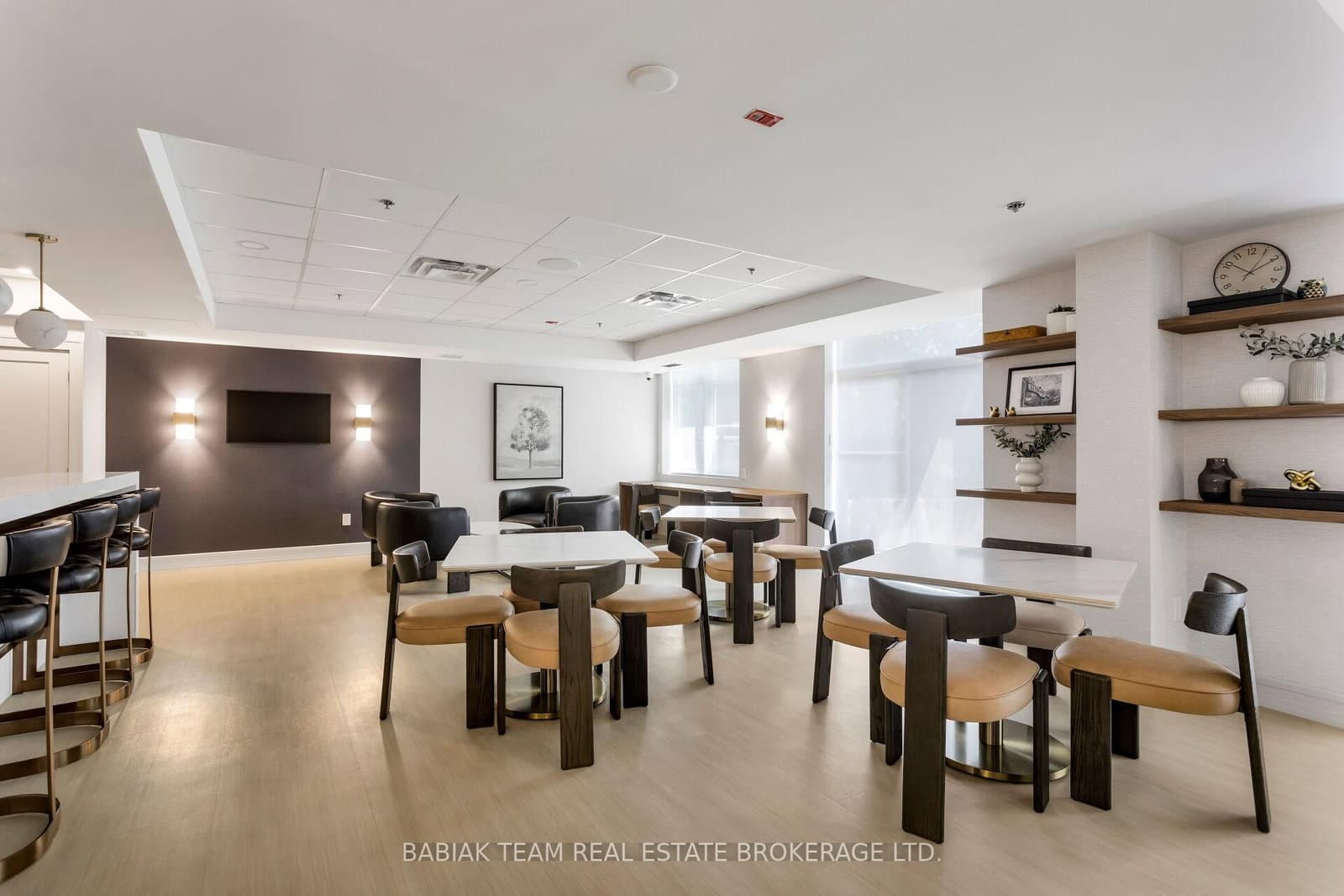 2495 Dundas Street West Street, Unit 307 thumbnail 33
