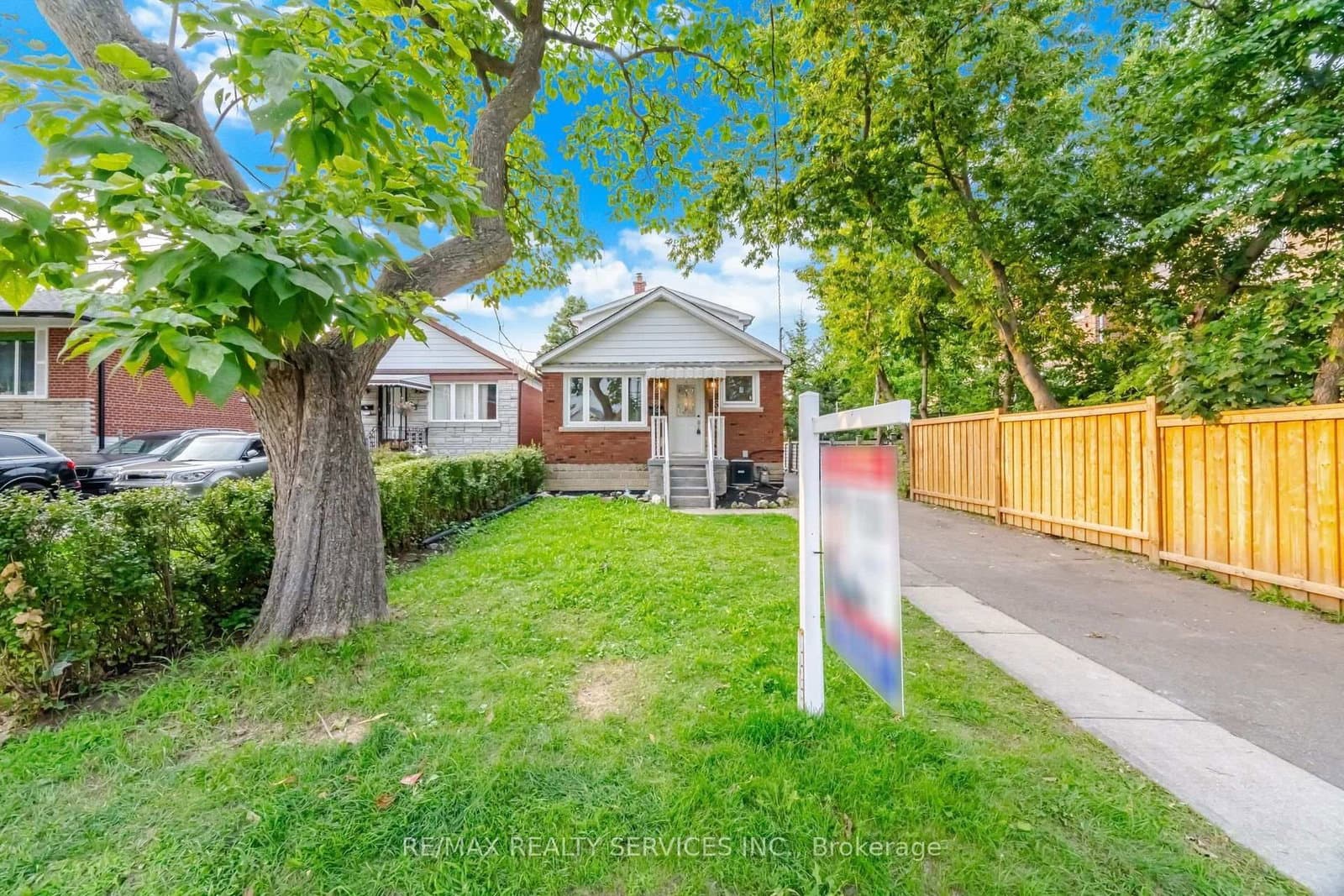 30 Elder Avenue thumbnail 2