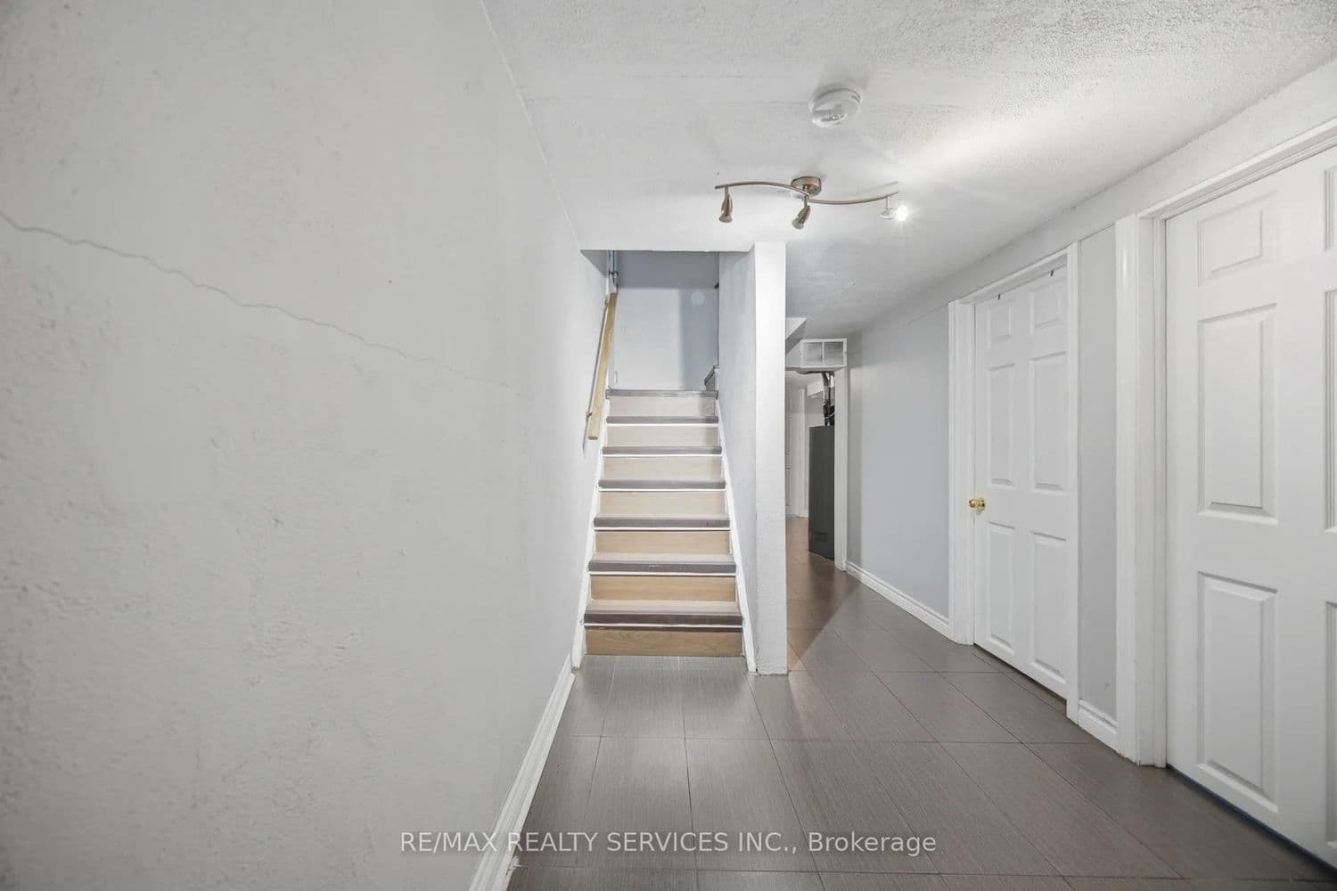 30 Elder Avenue thumbnail 22