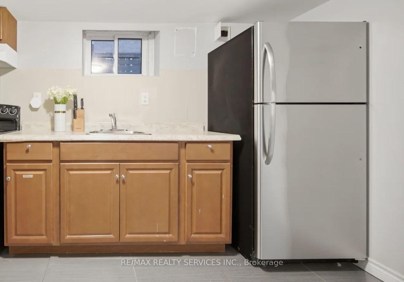 30 Elder Avenue thumbnail 24