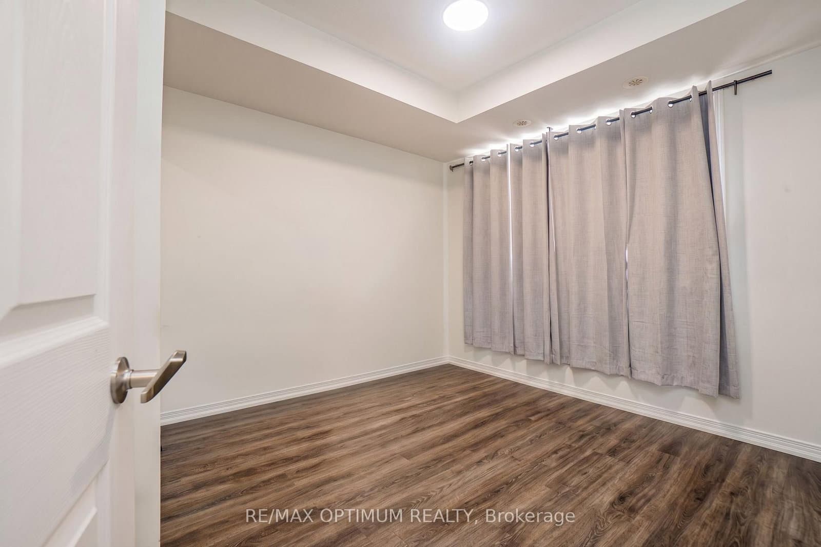 50 Sky Harbour Drive, Unit 315 thumbnail 19