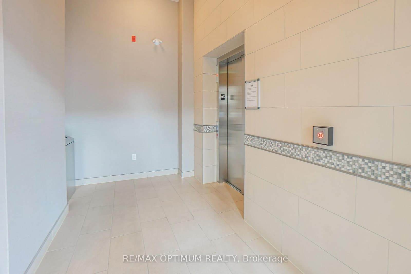 50 Sky Harbour Drive, Unit 315 thumbnail 3