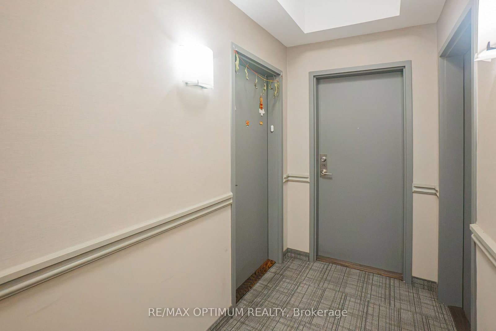 50 Sky Harbour Drive, Unit 315 thumbnail 4