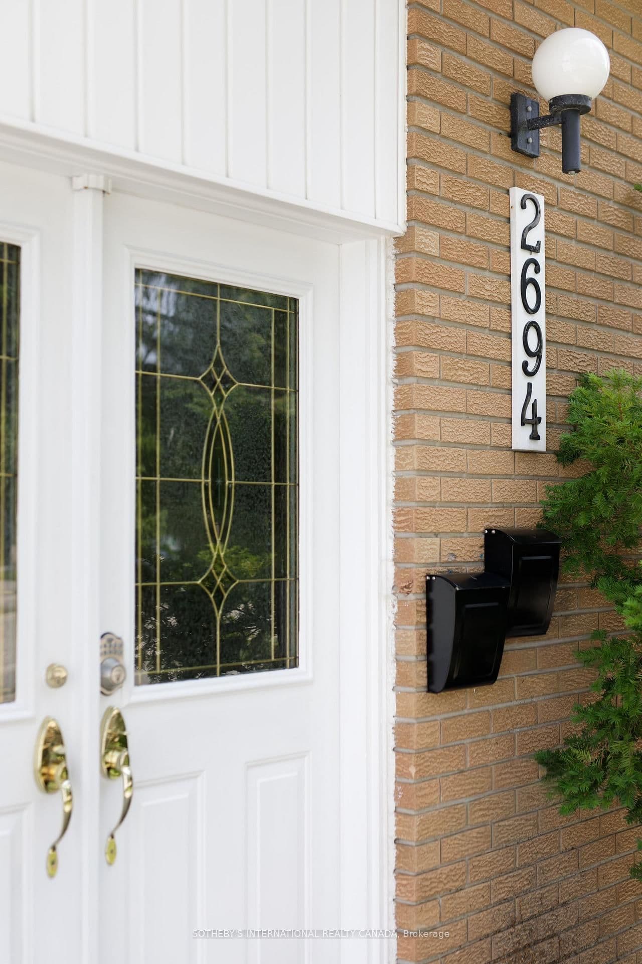 2694 Constable Road, Unit Upper thumbnail 3