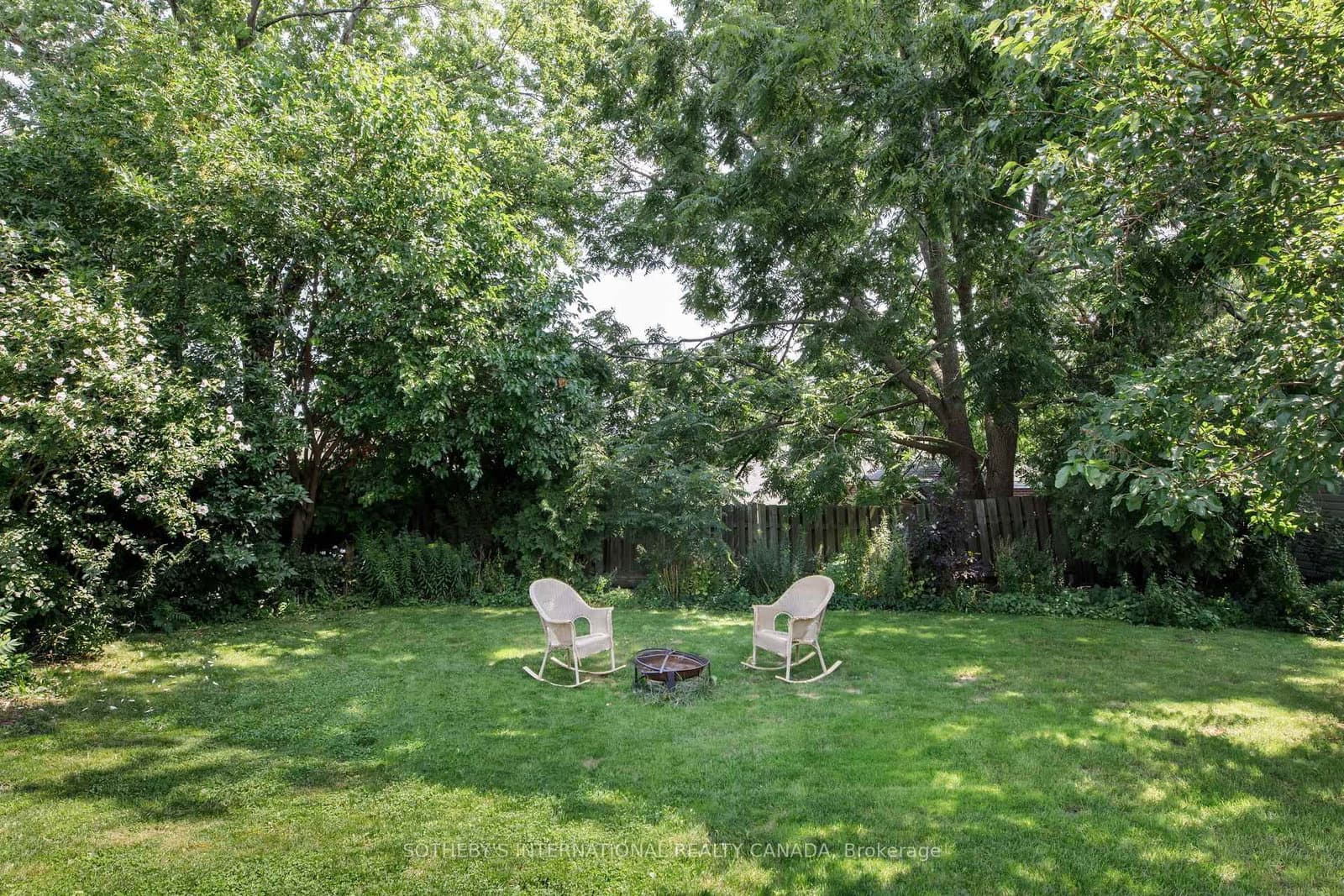 2694 Constable Road, Unit Upper thumbnail 5