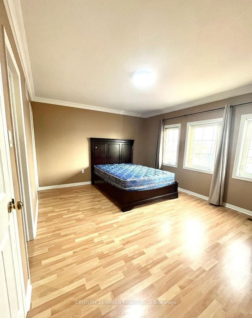 215 Kingknoll Drive thumbnail 14
