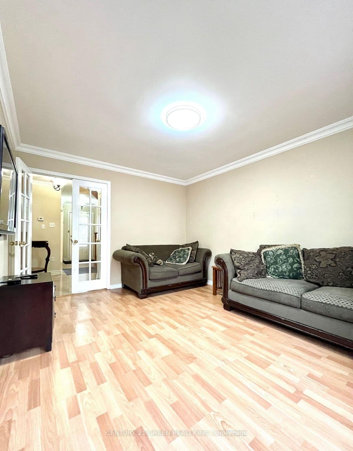 215 Kingknoll Drive thumbnail 8