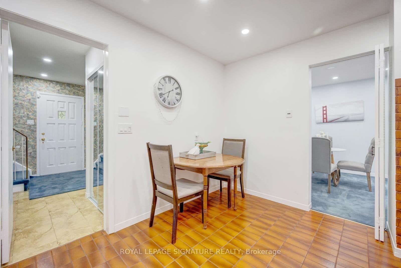 77 McCraney Street W thumbnail 15